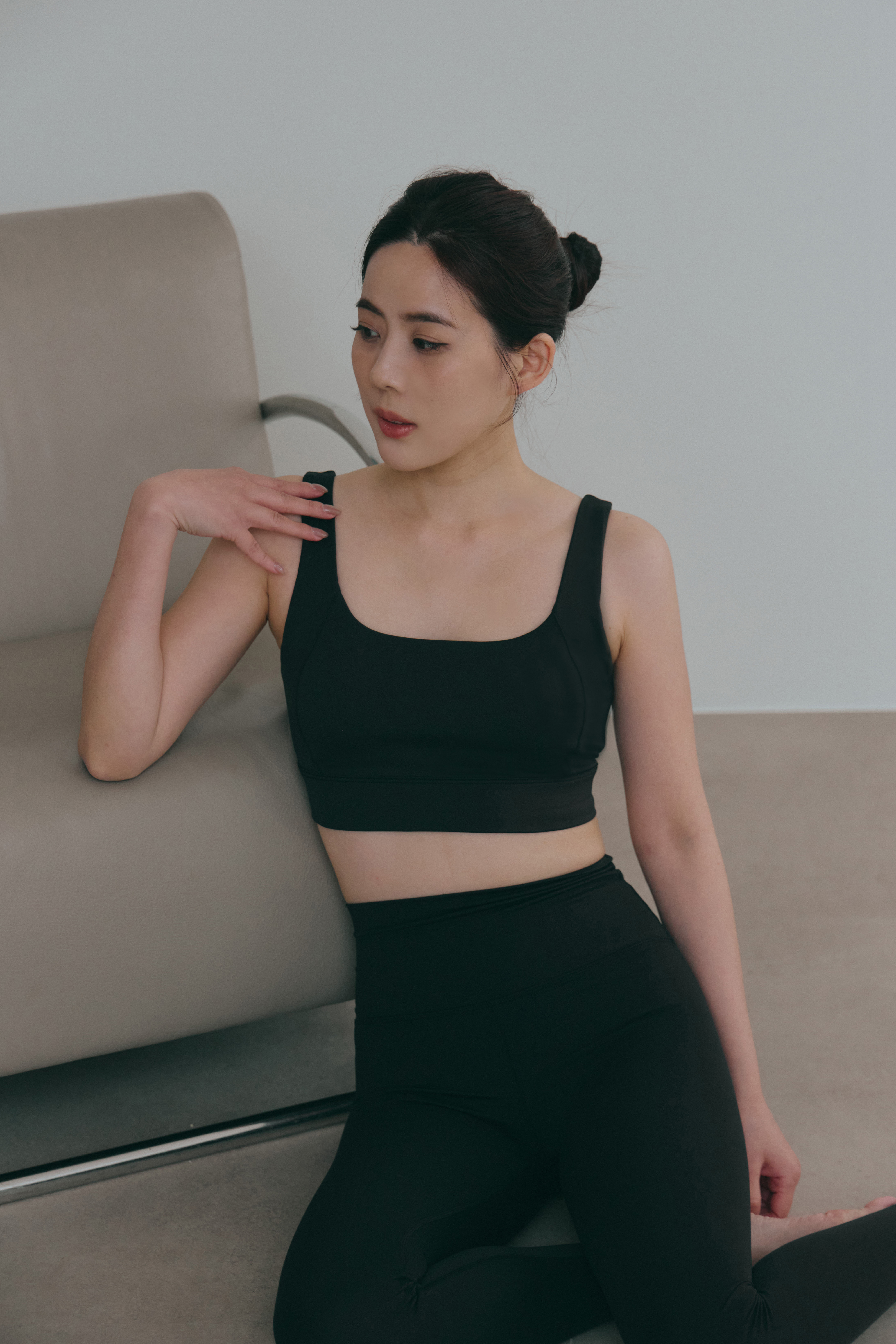 V-BACK運動BRA TOP- 正黑