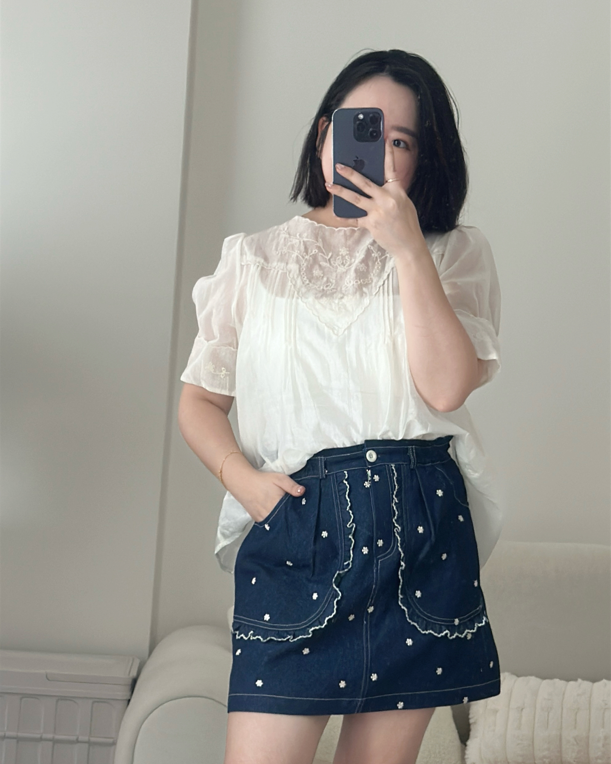 【現貨】NEHA正韓 ♥ 透膚刺繡拼接上衣