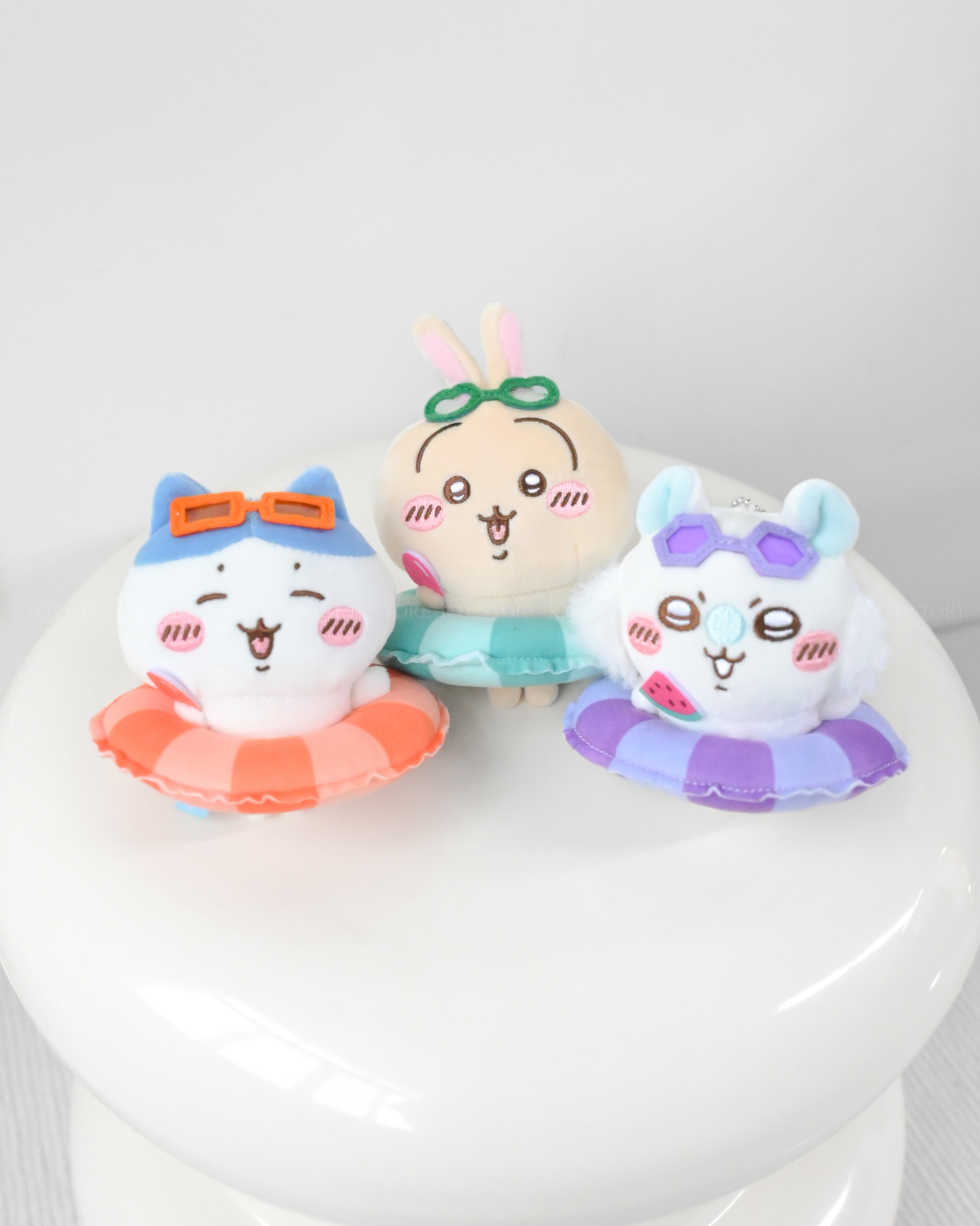 KTQ STORE ‧ Miniso X chiikawa 吉伊卡哇 酷暑夏日主題 泳圈吊飾 娃娃 共7款