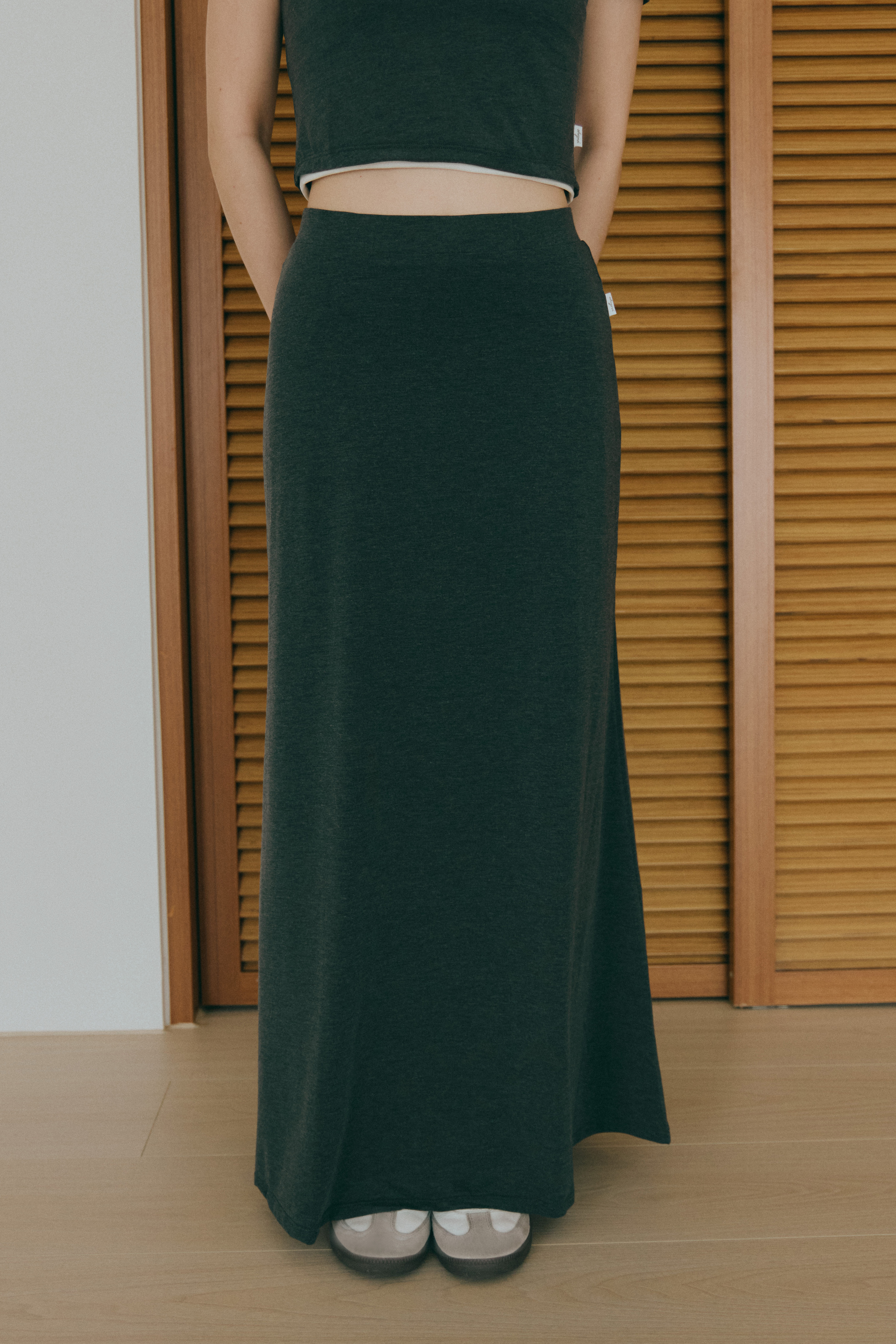 天絲透氣長裙- 深灰