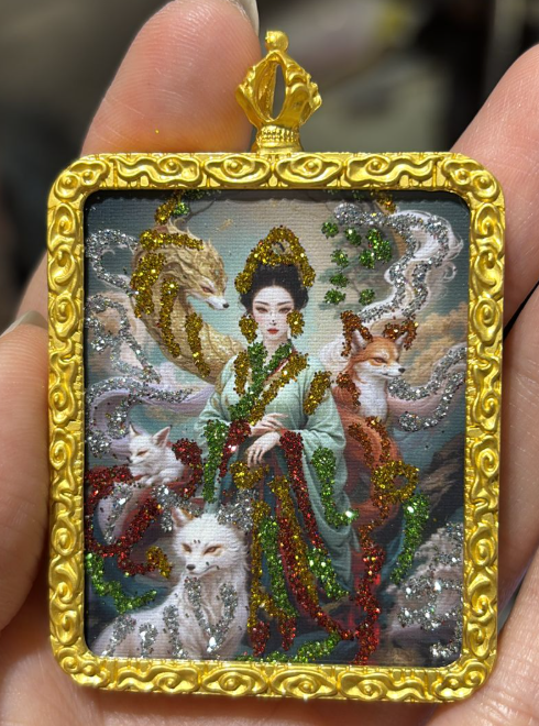 250822 - B18 狐仙娘娘閃粉手繪唐卡