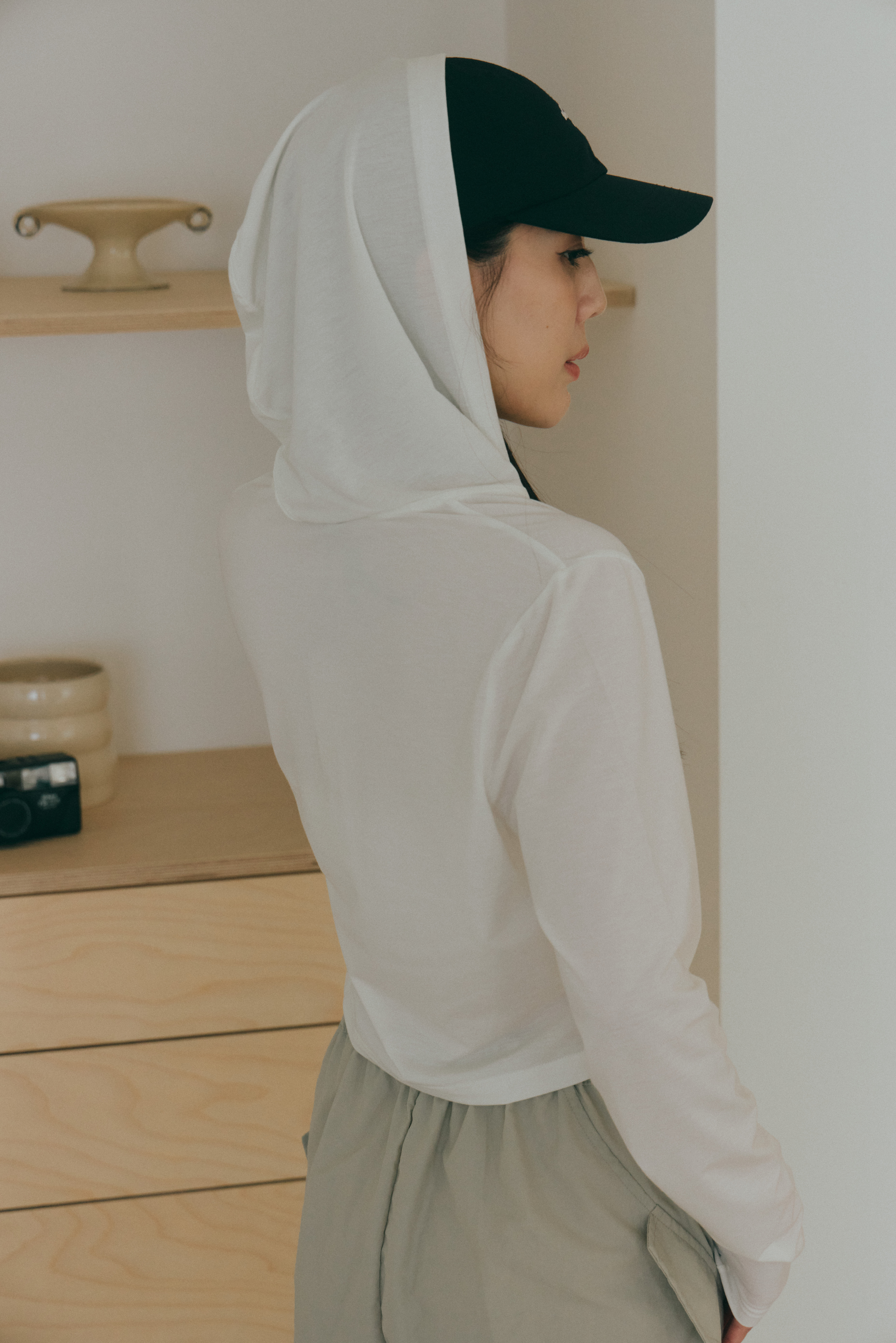 連帽開釦罩衫- 白