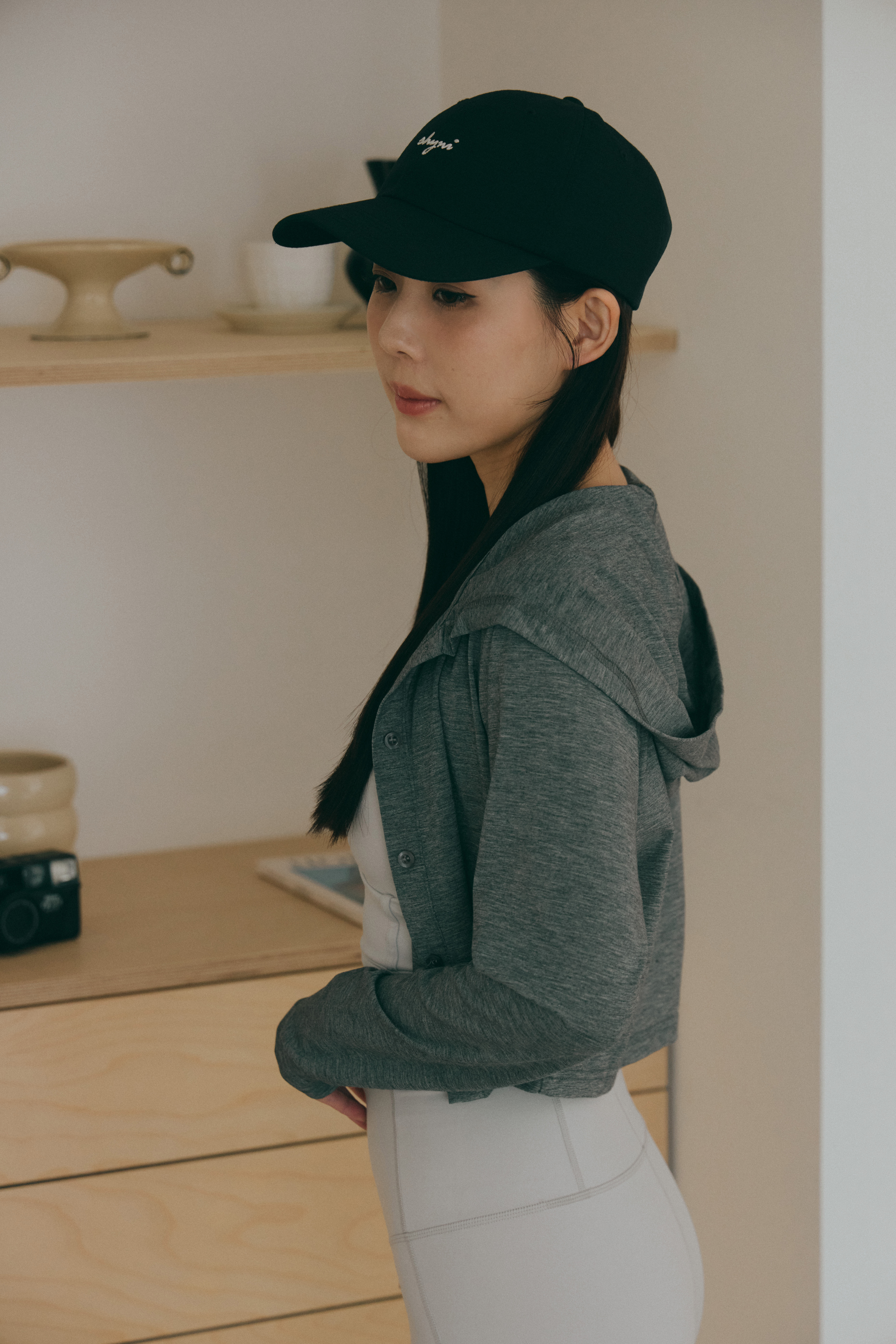 連帽開釦罩衫- 淺灰