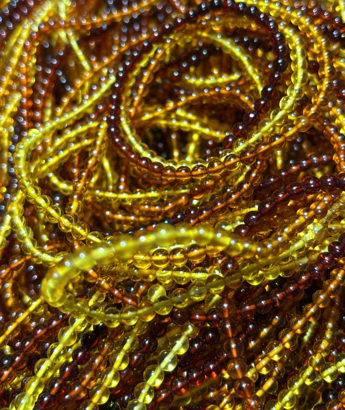 250822- B50 4mm+漸變蜜蠟琥珀全家福3圈頸鏈