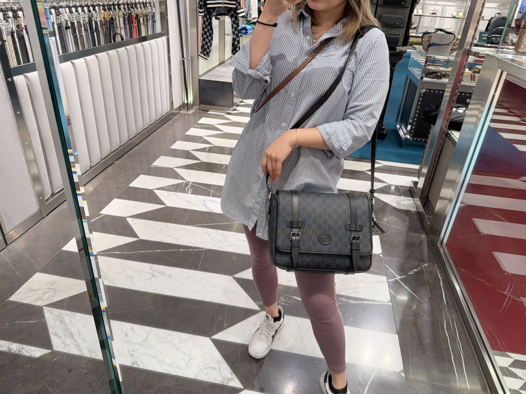 Gucci Bag GG supreme Crossbody bag Black 658542