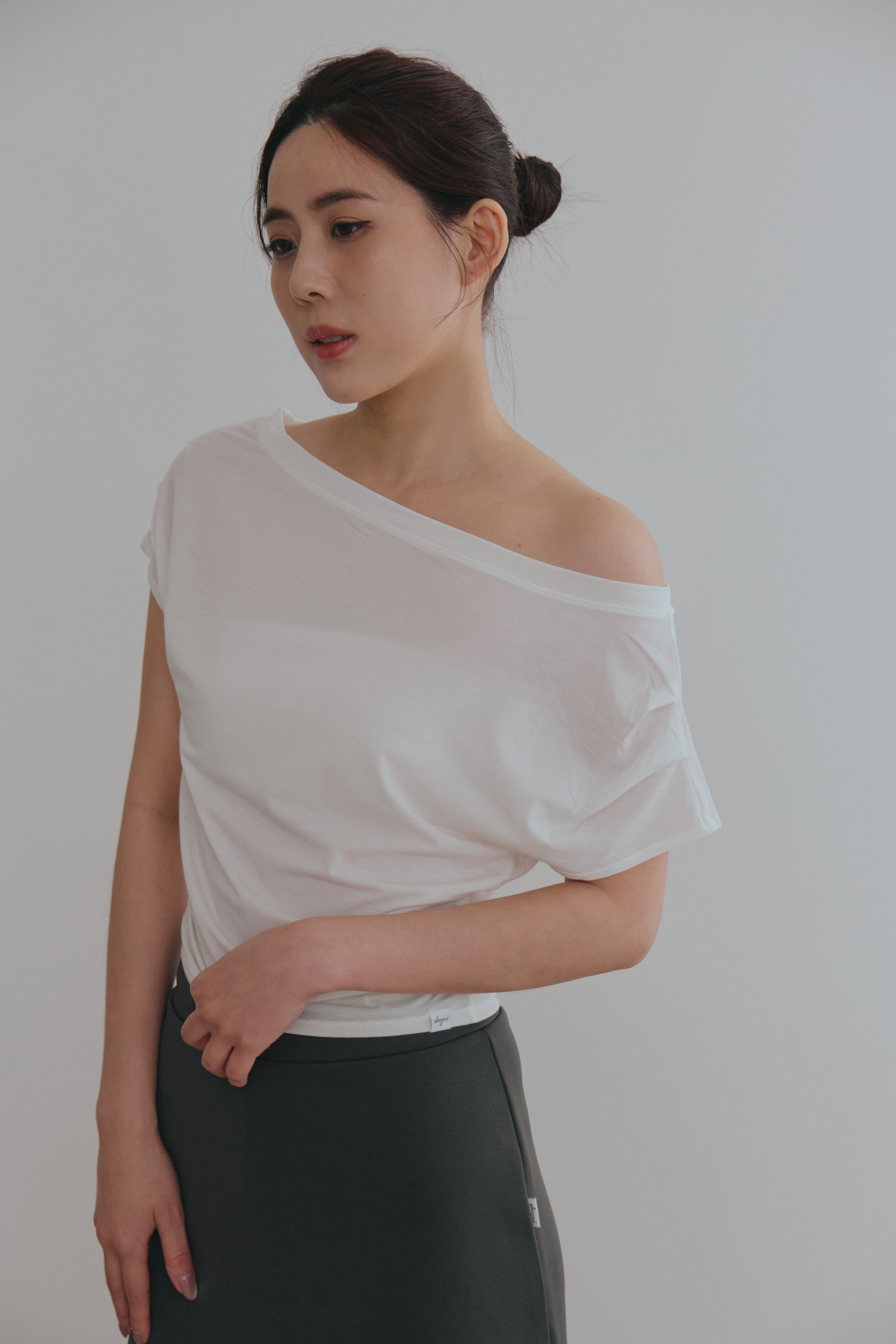 優雅平領上衣(附綁帶)- 白