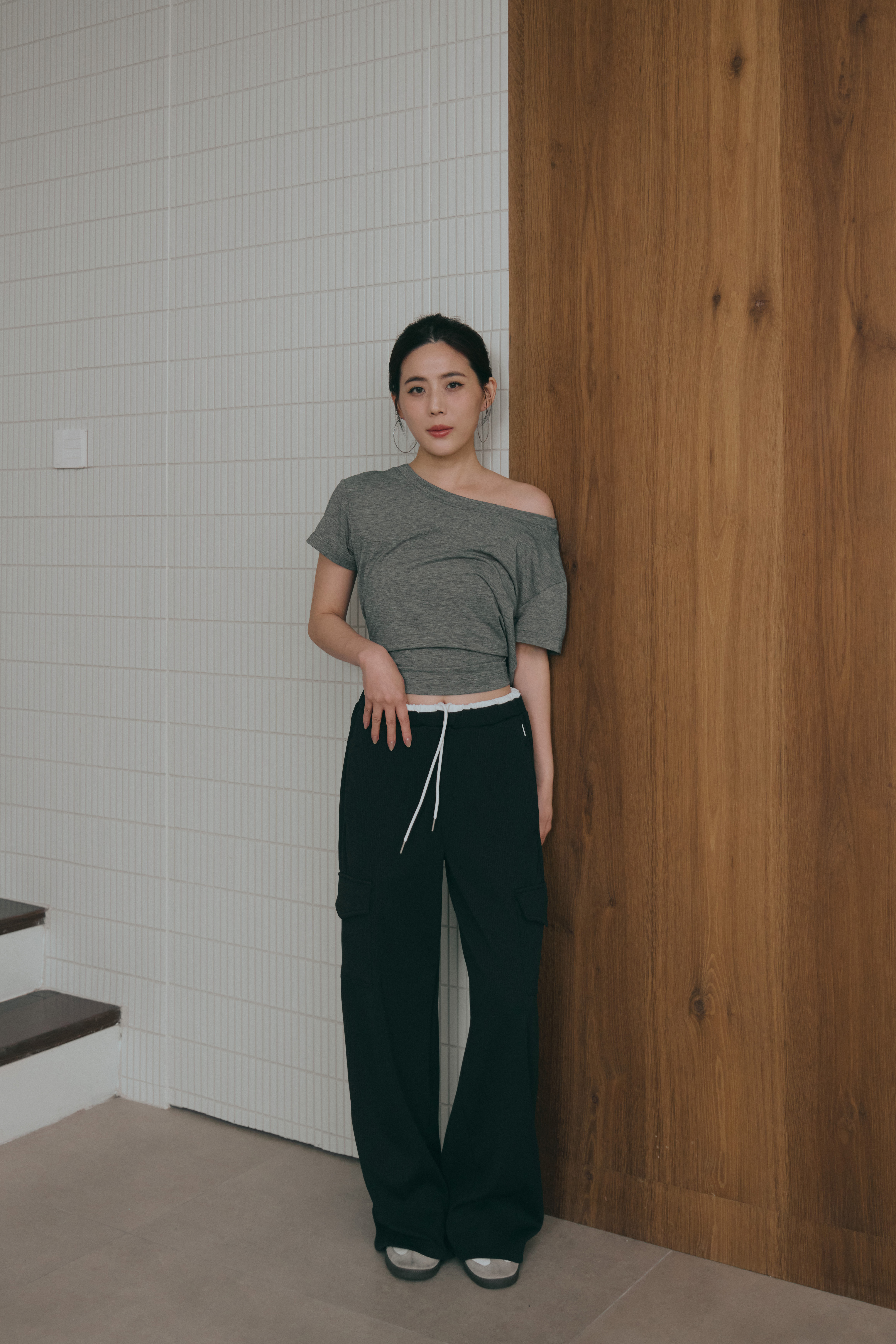 鬆弛綁帶寬鬆TEE- 淺灰