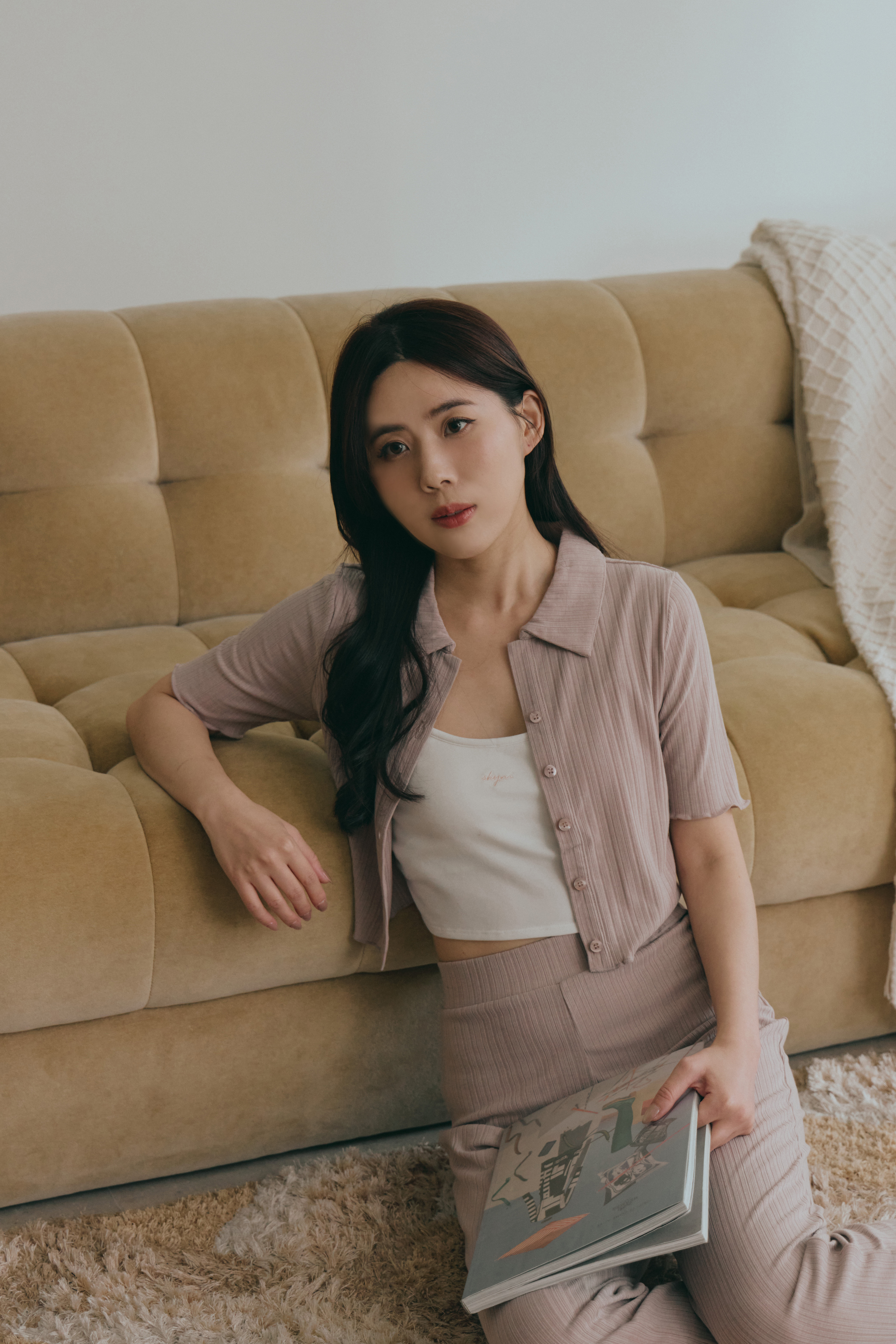 開領針織短版襯衫- 裸粉