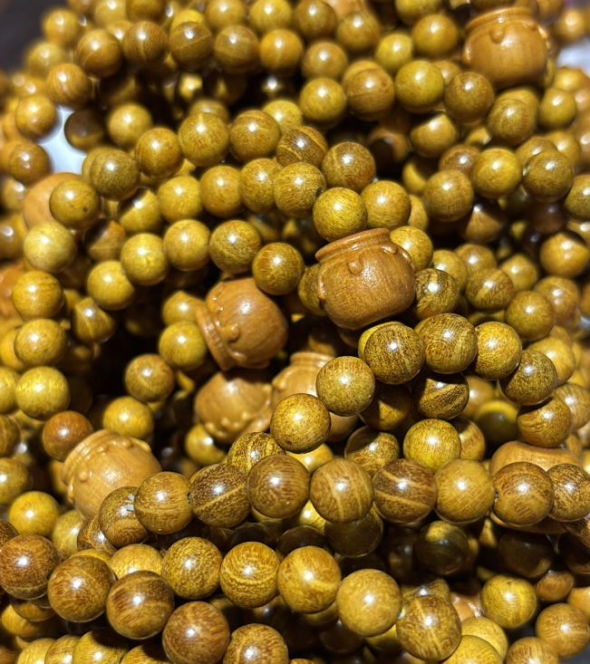 250822 - B69 8mm+黃金檀木蜜糖罐設計款手串