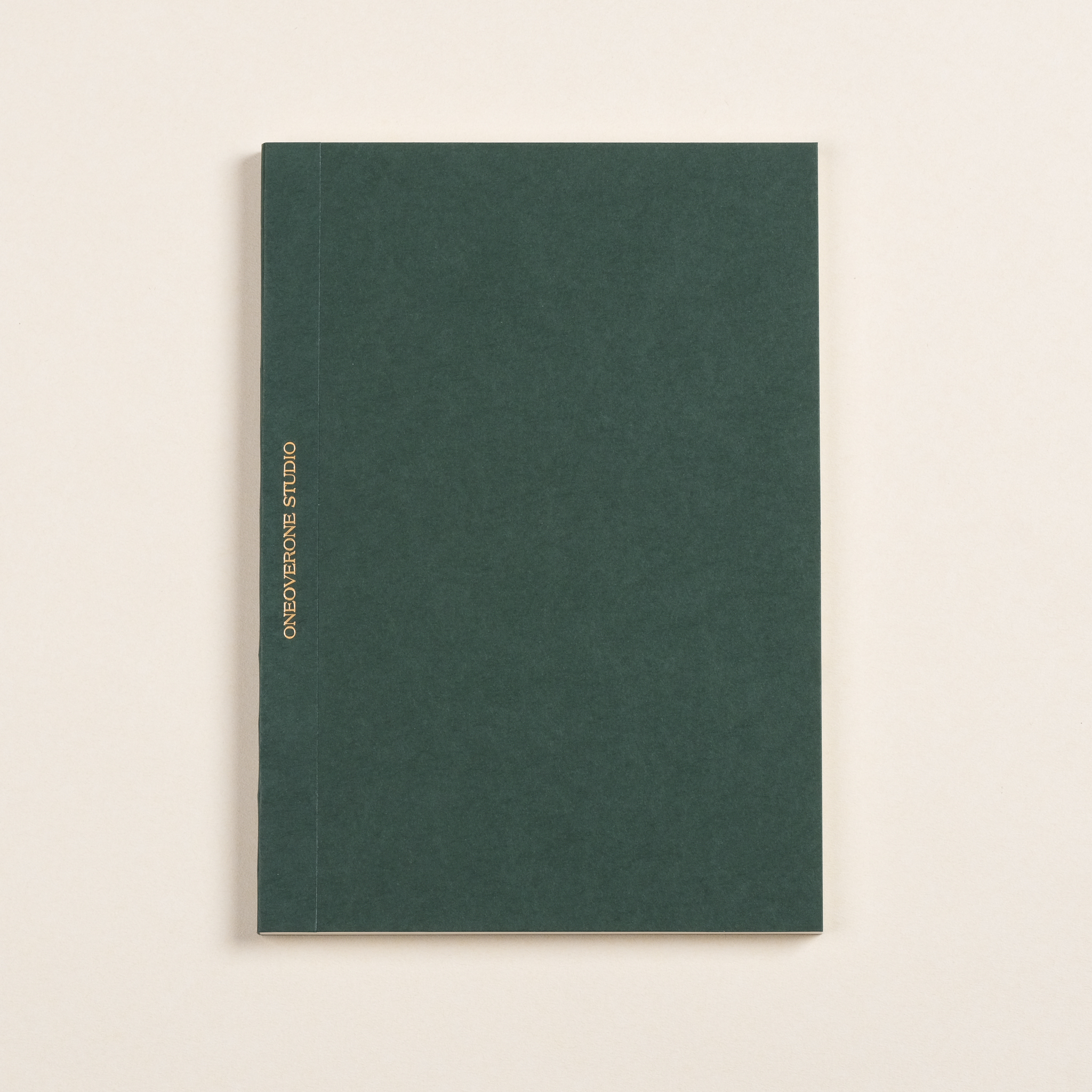 米色68磅 / 4mm方格 巴川紙筆記本 / A5-黑板綠 / 一分之一工作室 臺灣