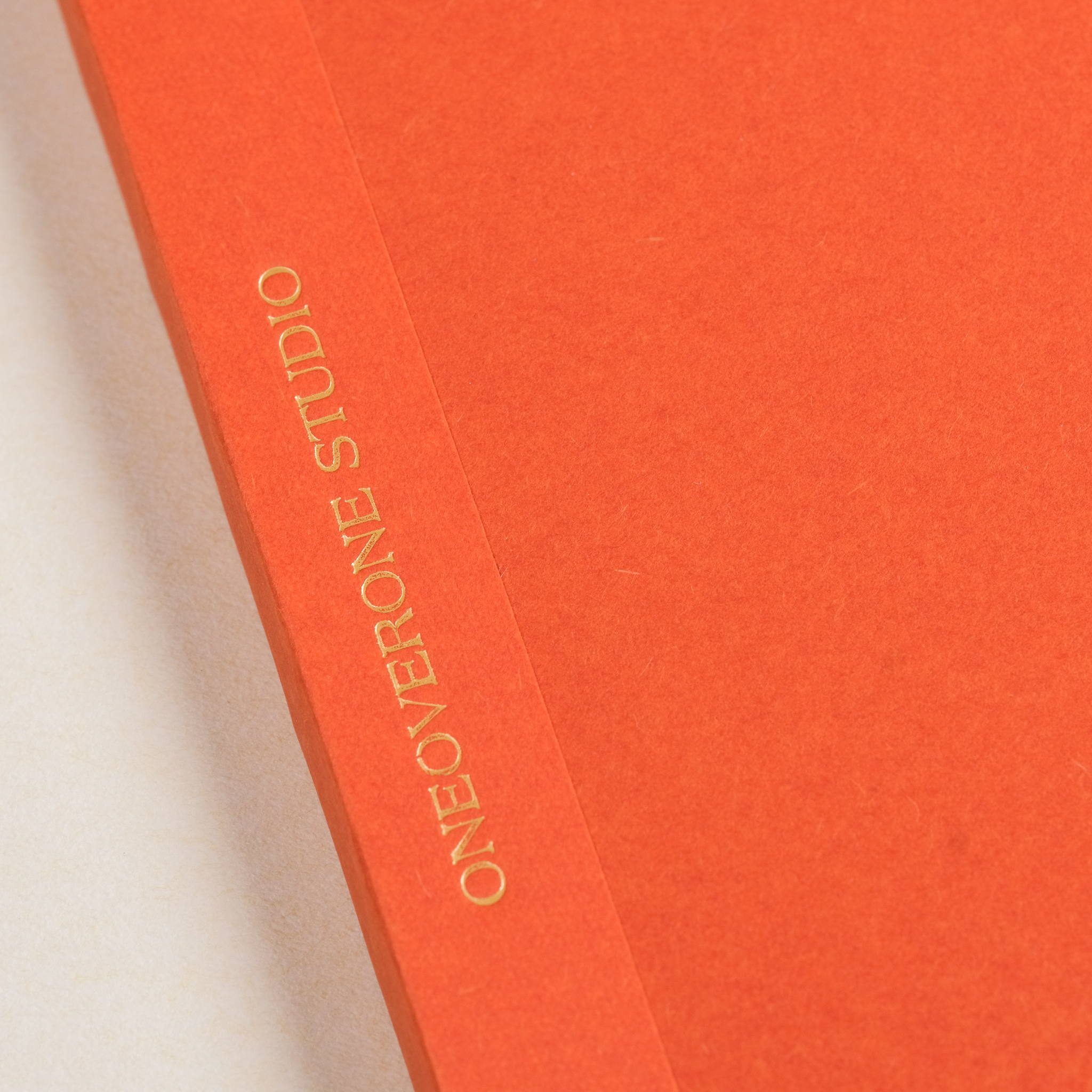 米色68磅 / 4mm方格 巴川紙筆記本 / A5-經典橘 / 一分之一工作室 臺灣