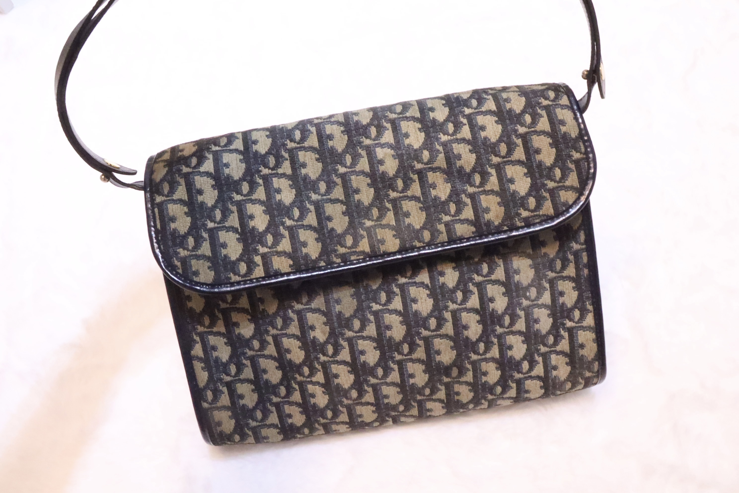 Dior Vintage bag💙