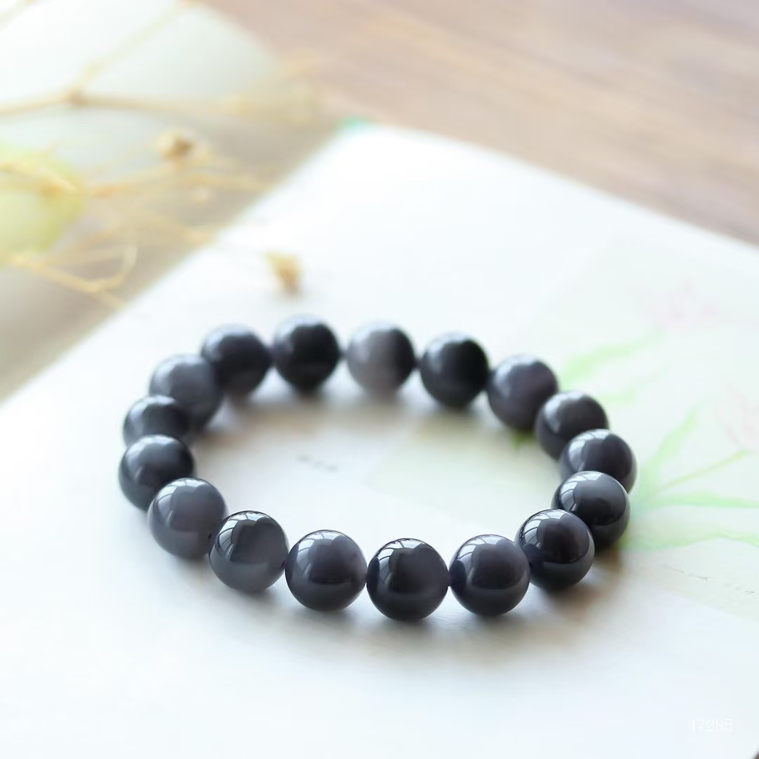 726714 和田玉煙紫白肉手串 (12mm直徑)