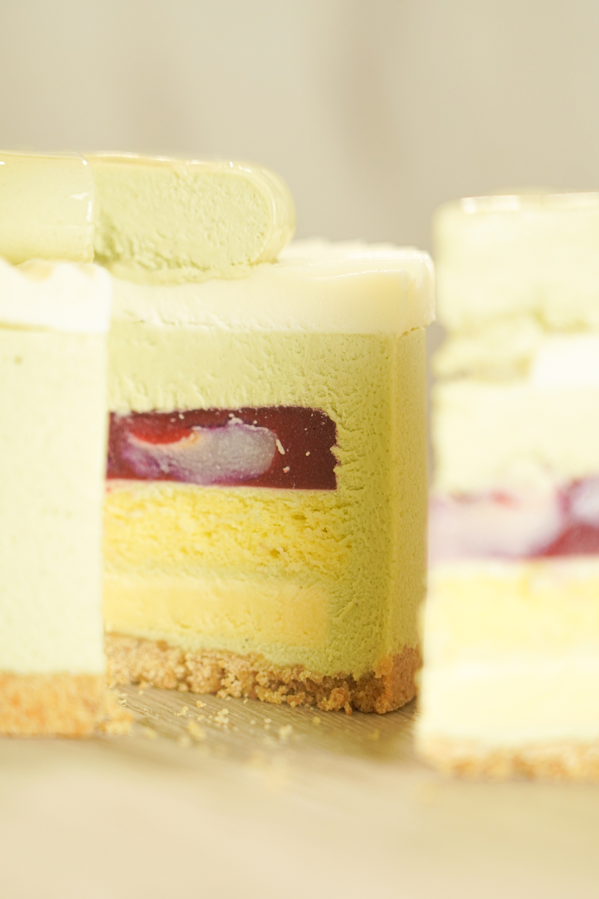 開心果紅桑子慕士蛋糕 (1磅 11cm)