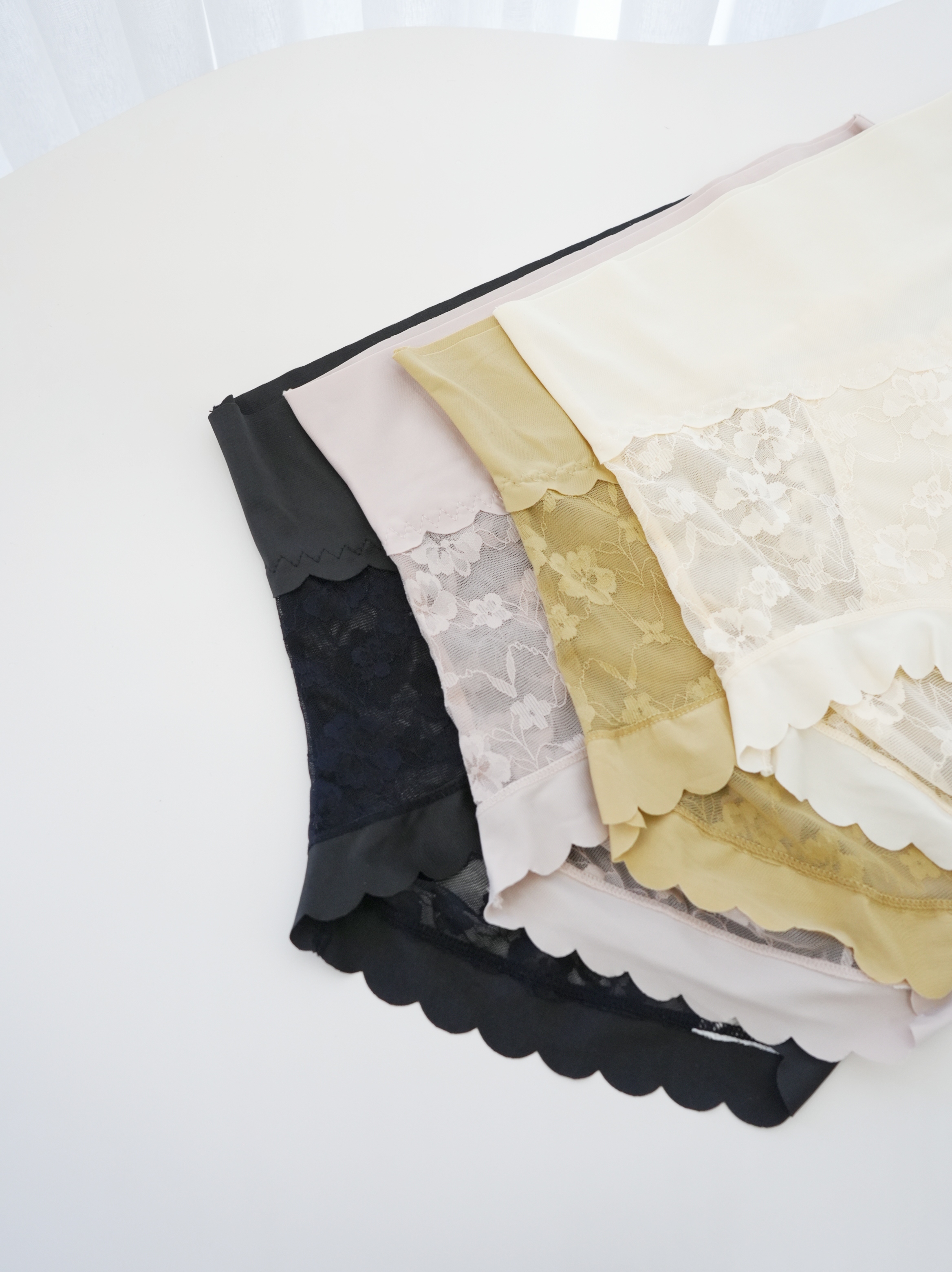 法朵Fado shop｜貓腰褲輕塑親膚蕾絲內褲 (四件組) 720C018