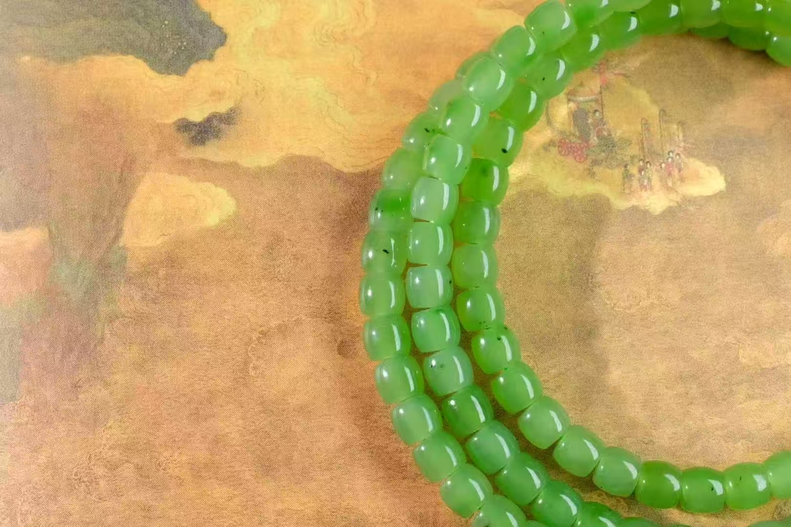 726727 和田玉碧玉蘋果綠直切珠串 (4-5mm直徑)