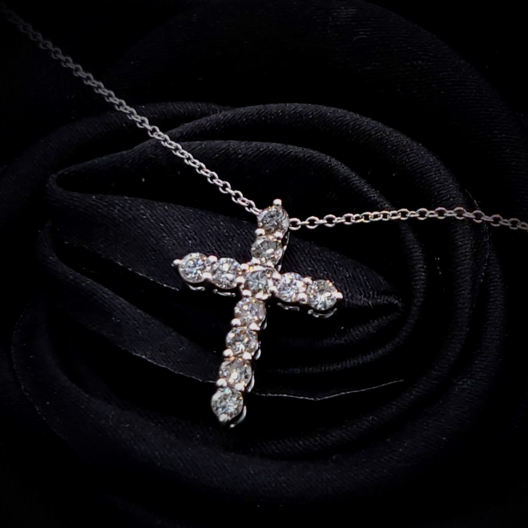 18K White Gold 0.58ct Diamond Pendant