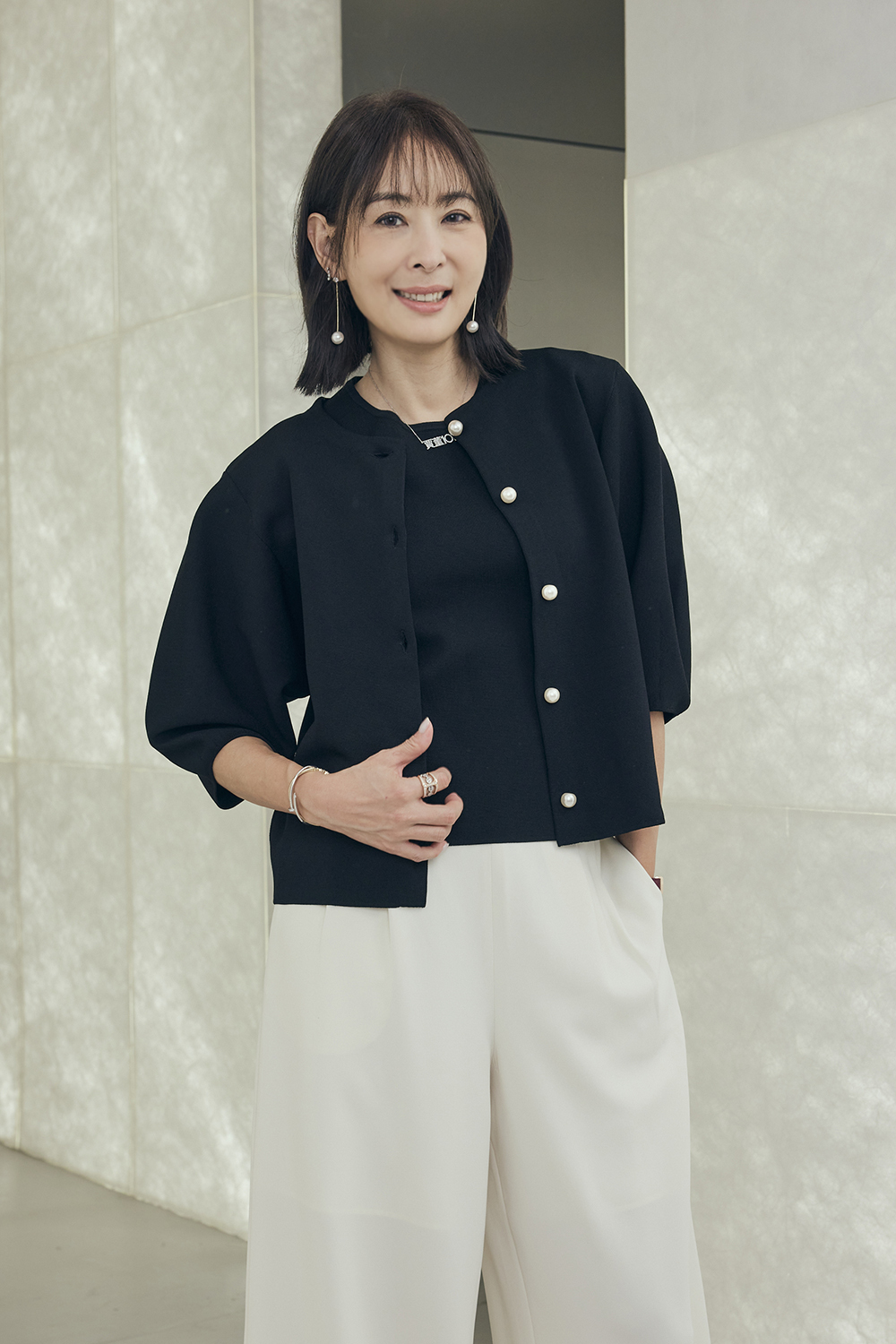 CH聯名系列-法式優雅珍珠七分袖針織-黑