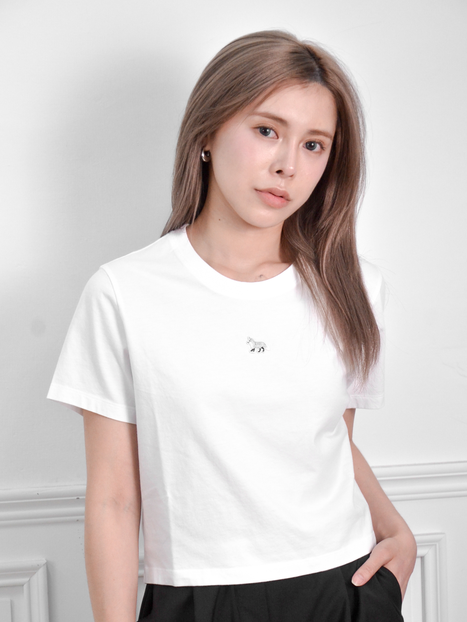 Maison Kitsune 小狐狸補丁短袖 (短版)(白)【OW00104KJ0008-P100】