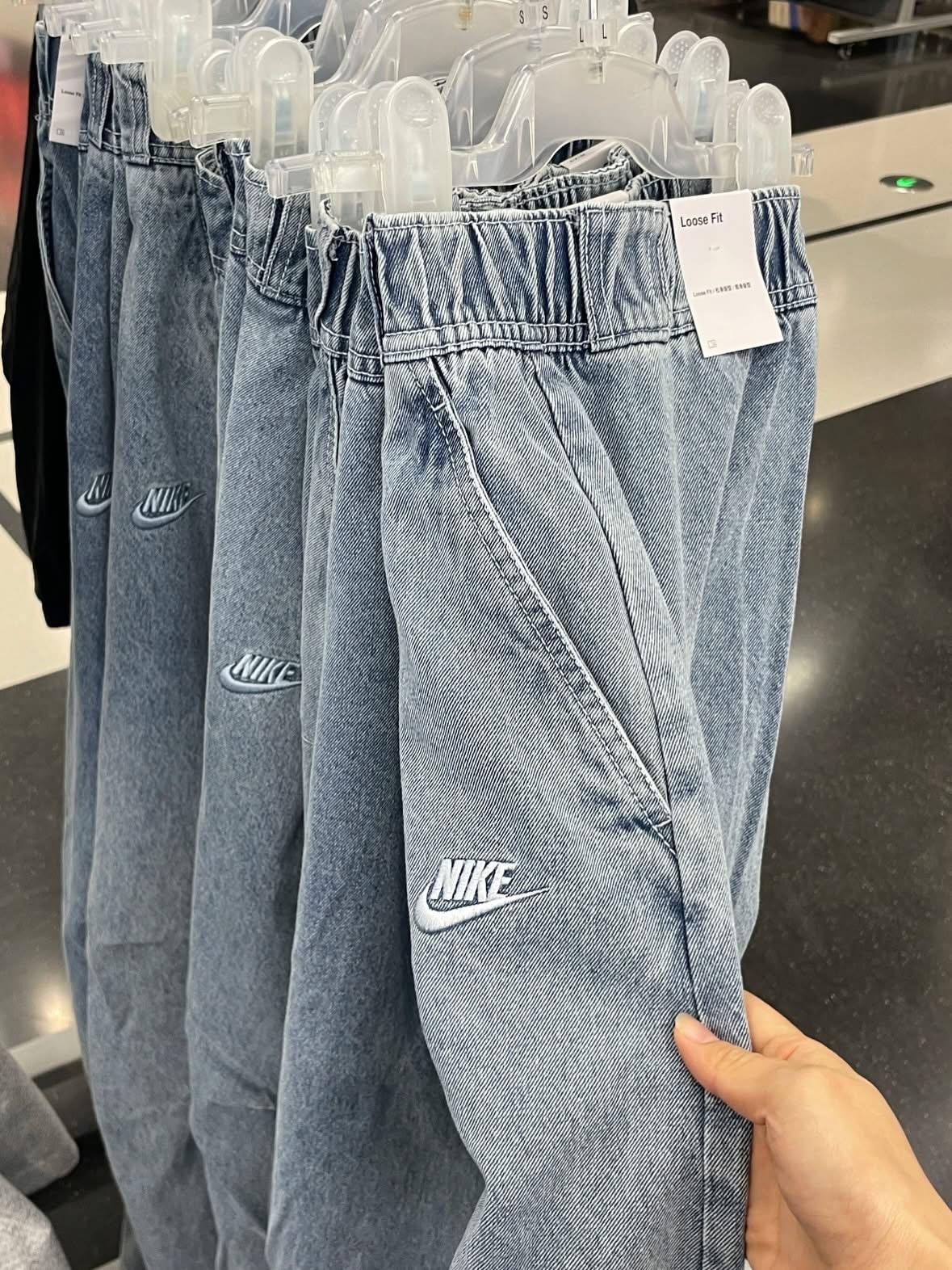 【Luxury】Nike 新品 小logo 明星同款 牛仔寬褲長褲 闊腿褲 爆款神褲 運動時尚百搭IF0625-440