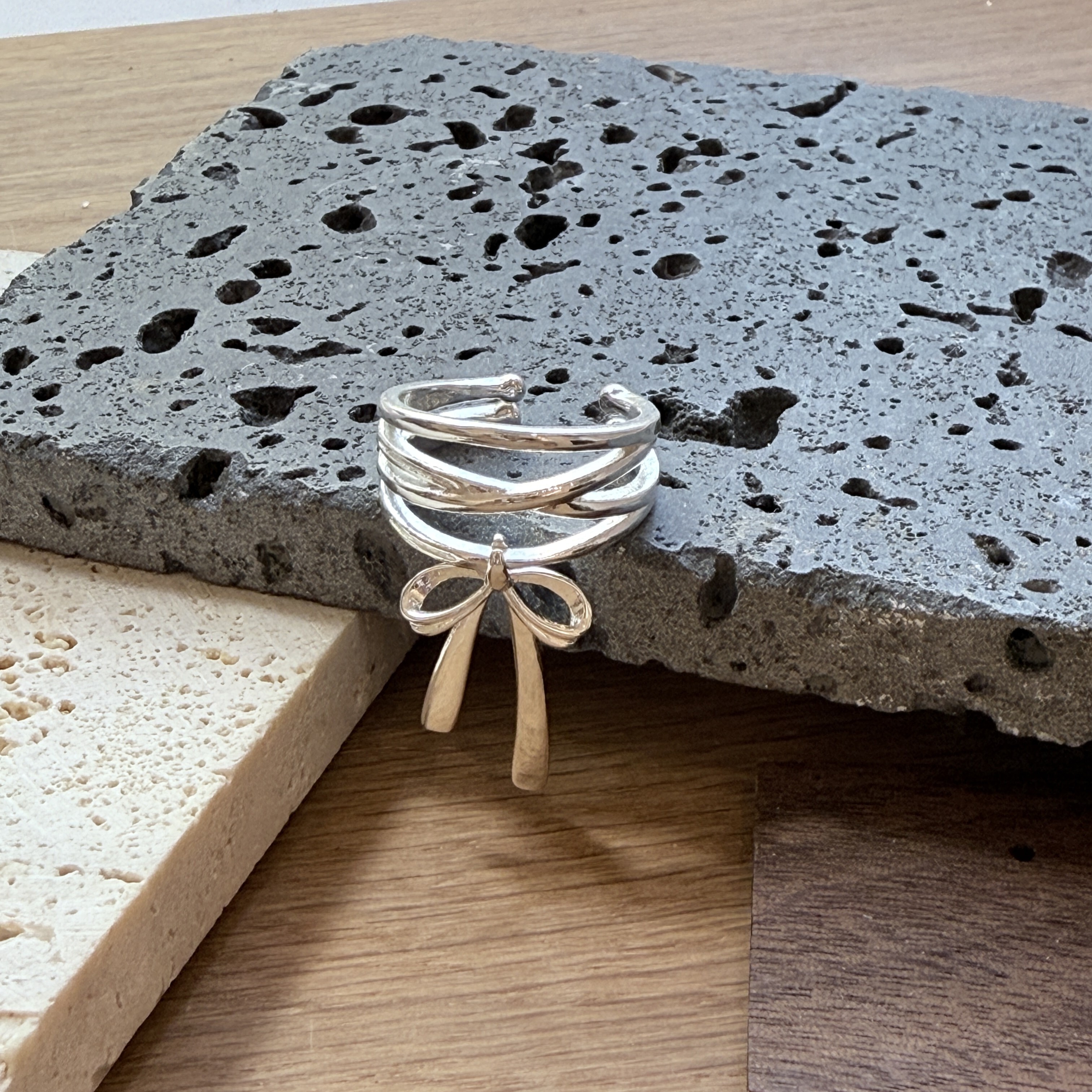 Korean Style Bow Ribbon Ring。Adjustable