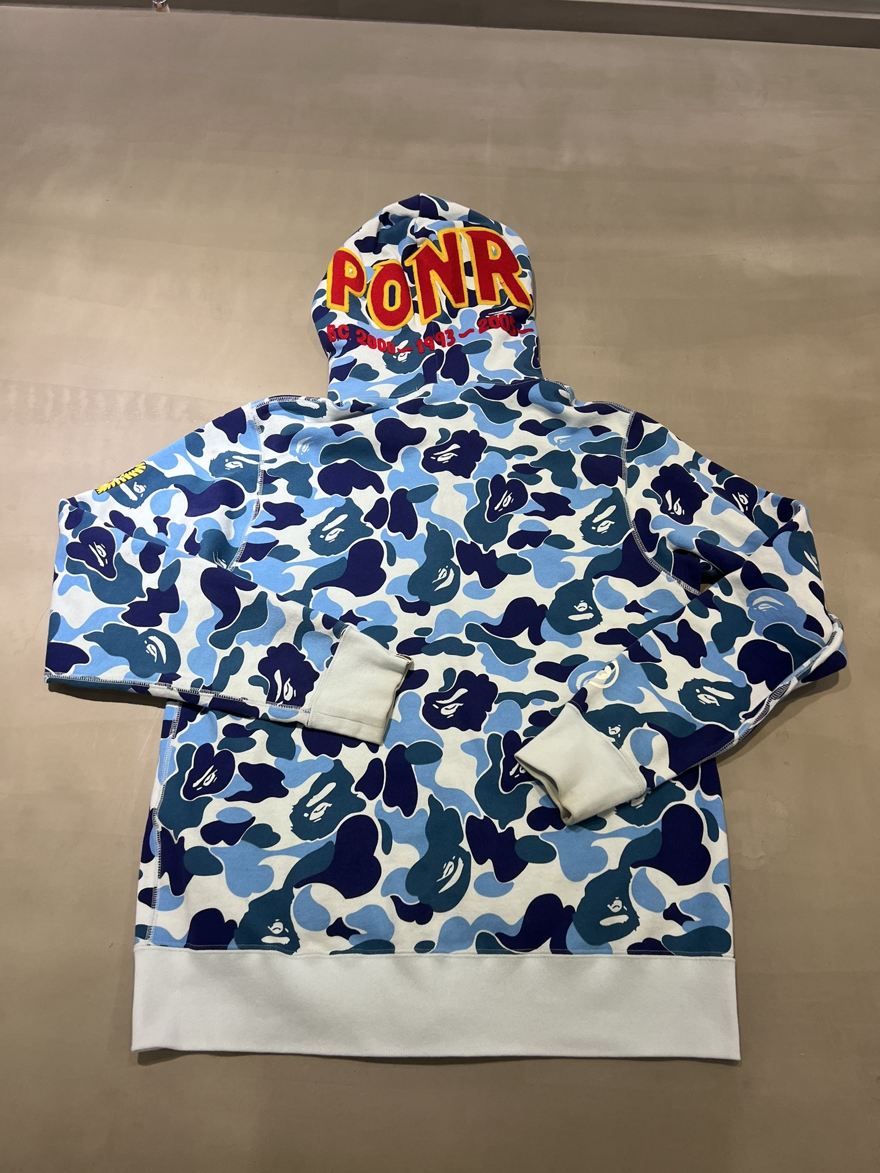 BAPE 藍色鯊魚外套