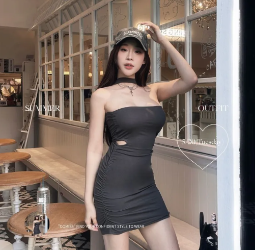 【DOMISS自訂】辣感女主｜側挖鏤空掛脖平口洋裝