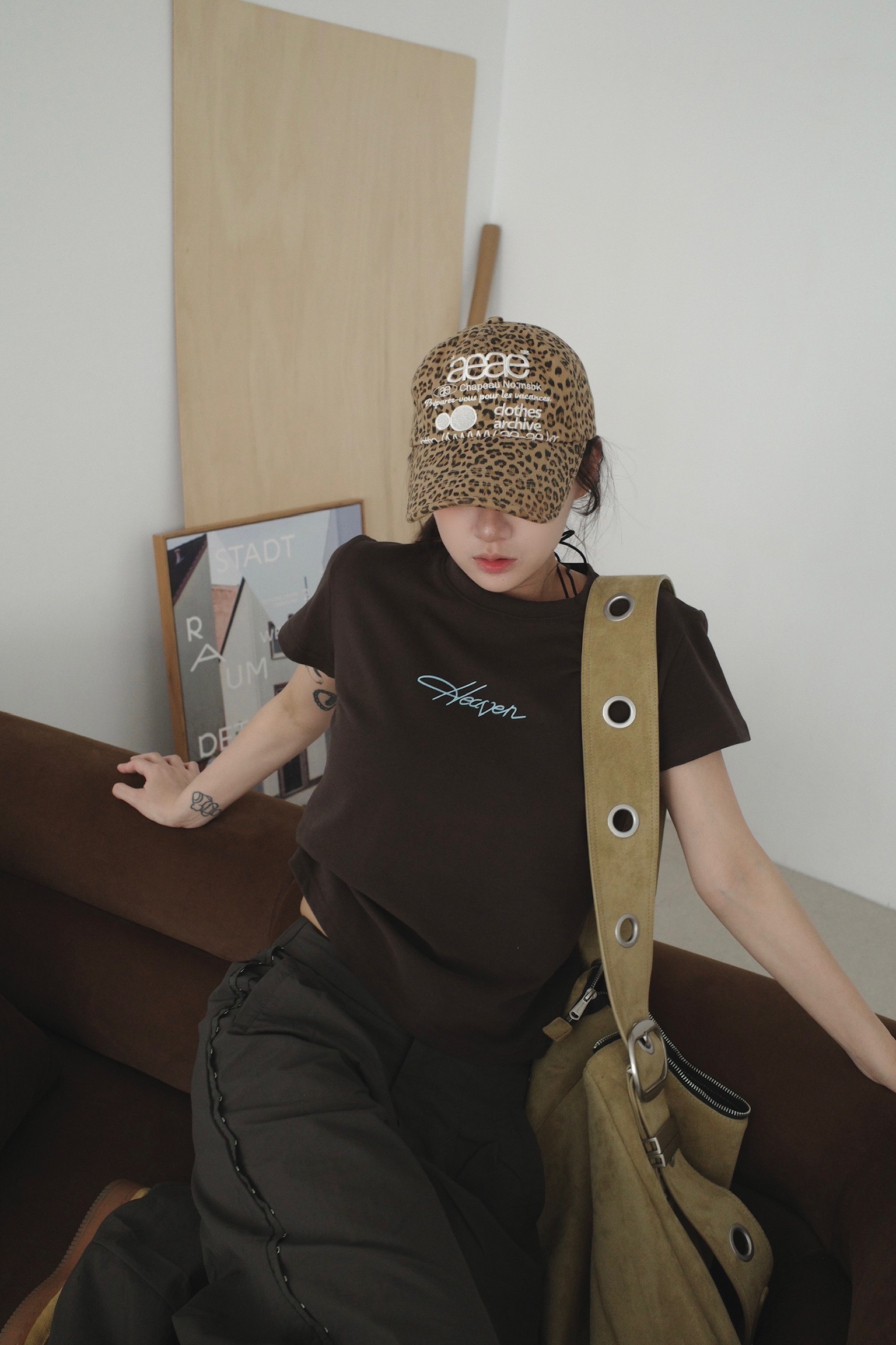 <女裝現貨💗> AG10 小絨字母正肩短袖上衣 三色