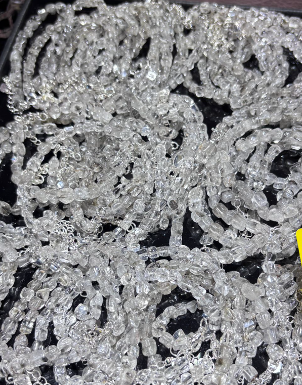 250823 - C27 黑銀鈦原石隨型手鏈