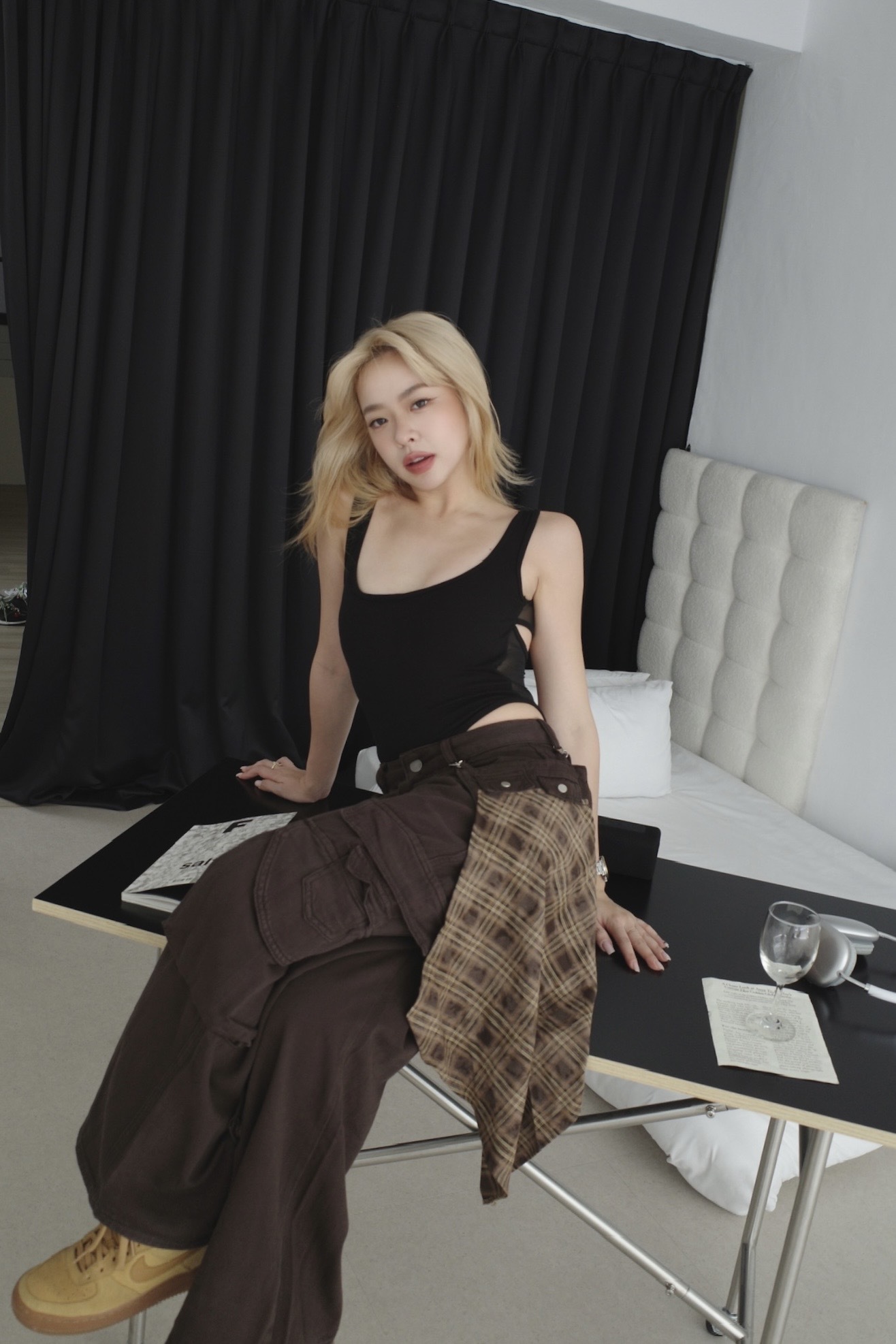 <女裝現貨💗> AG19 造型格紋掛巾工裝直筒寬褲 兩色