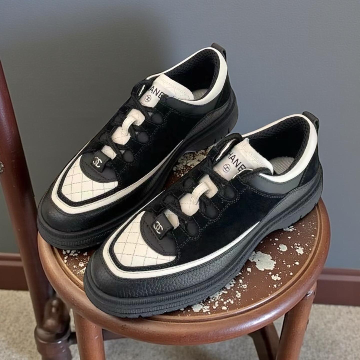 C H ANEL 2025 菱格紋厚底運動鞋