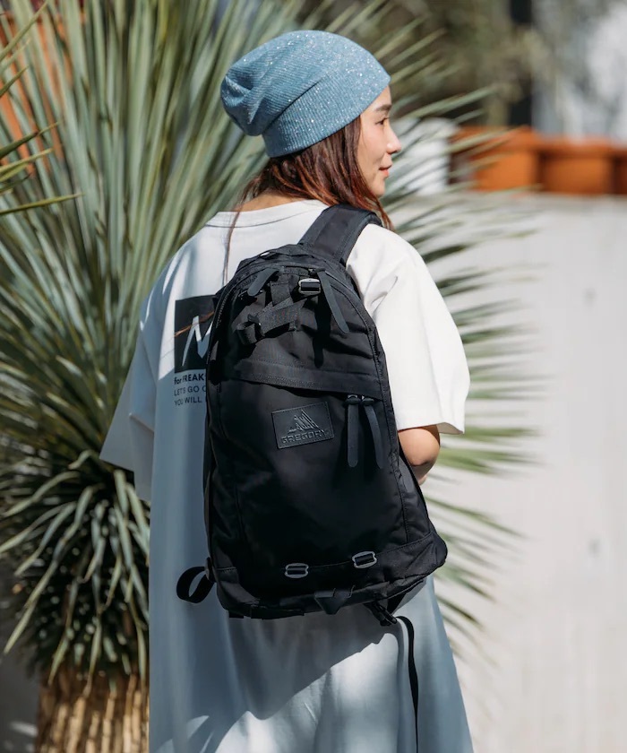 日本 GREGORY 別注LEATHER PATCH DAY PACK (26L)