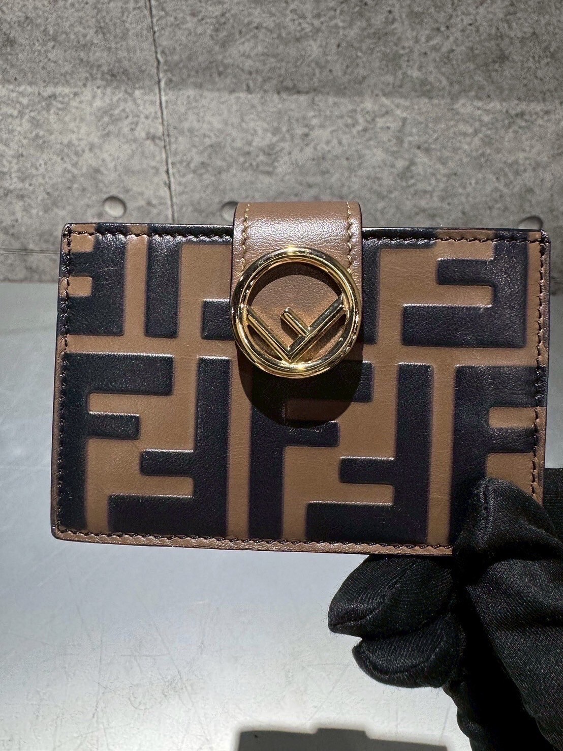 二手美品 FENDI 滿版Logo卡包短夾 錢包