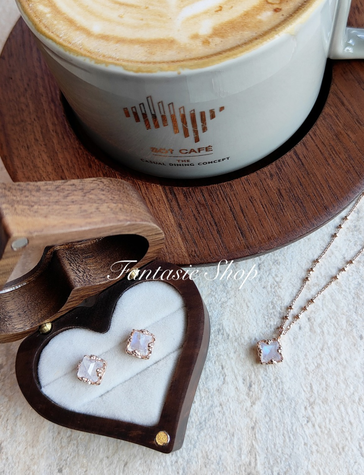 月曦幻語｜冰藍月