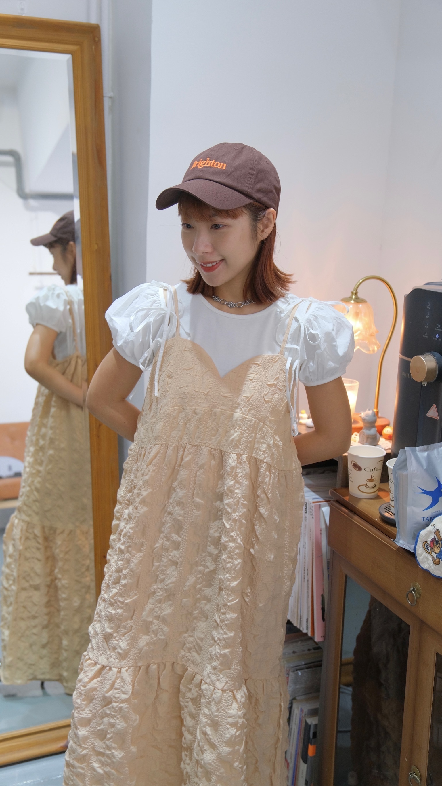 泡泡棉V胸罩洋裝