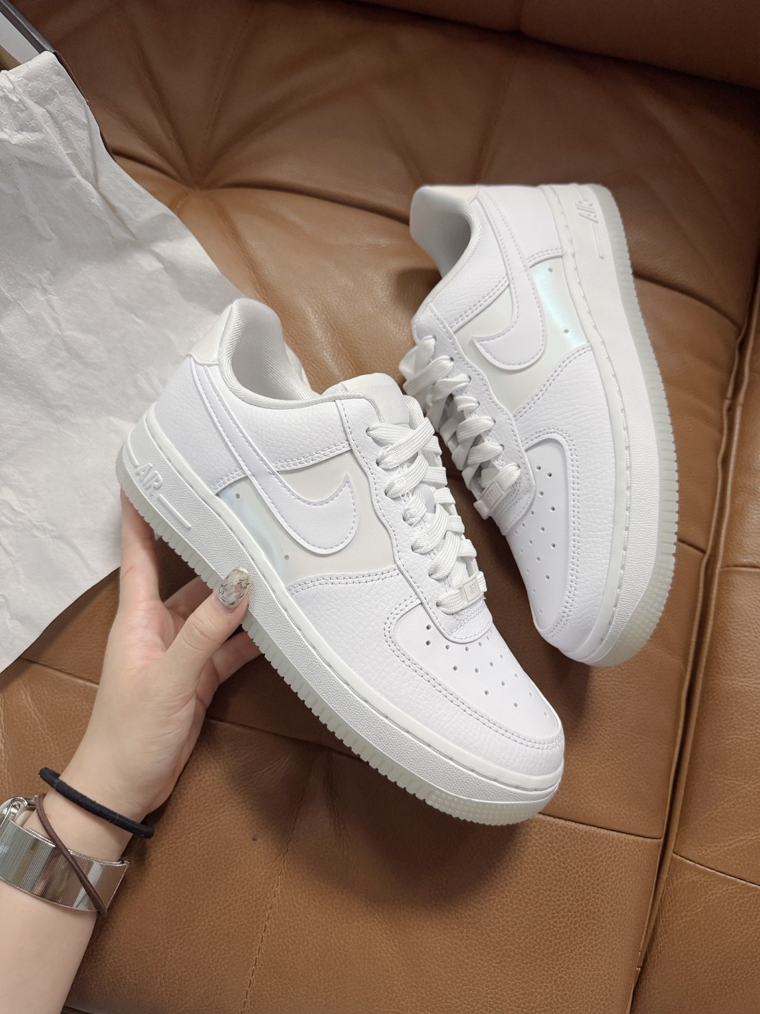 Nike Air Force 1 Low 珍珠璃光