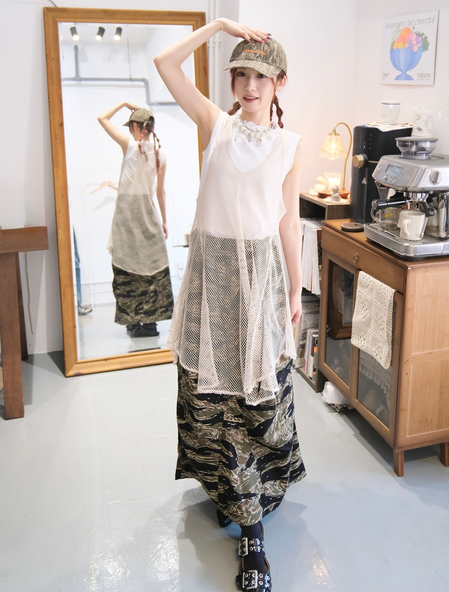 Vol.132 網眼工字背大擺Layer ( Ivory)