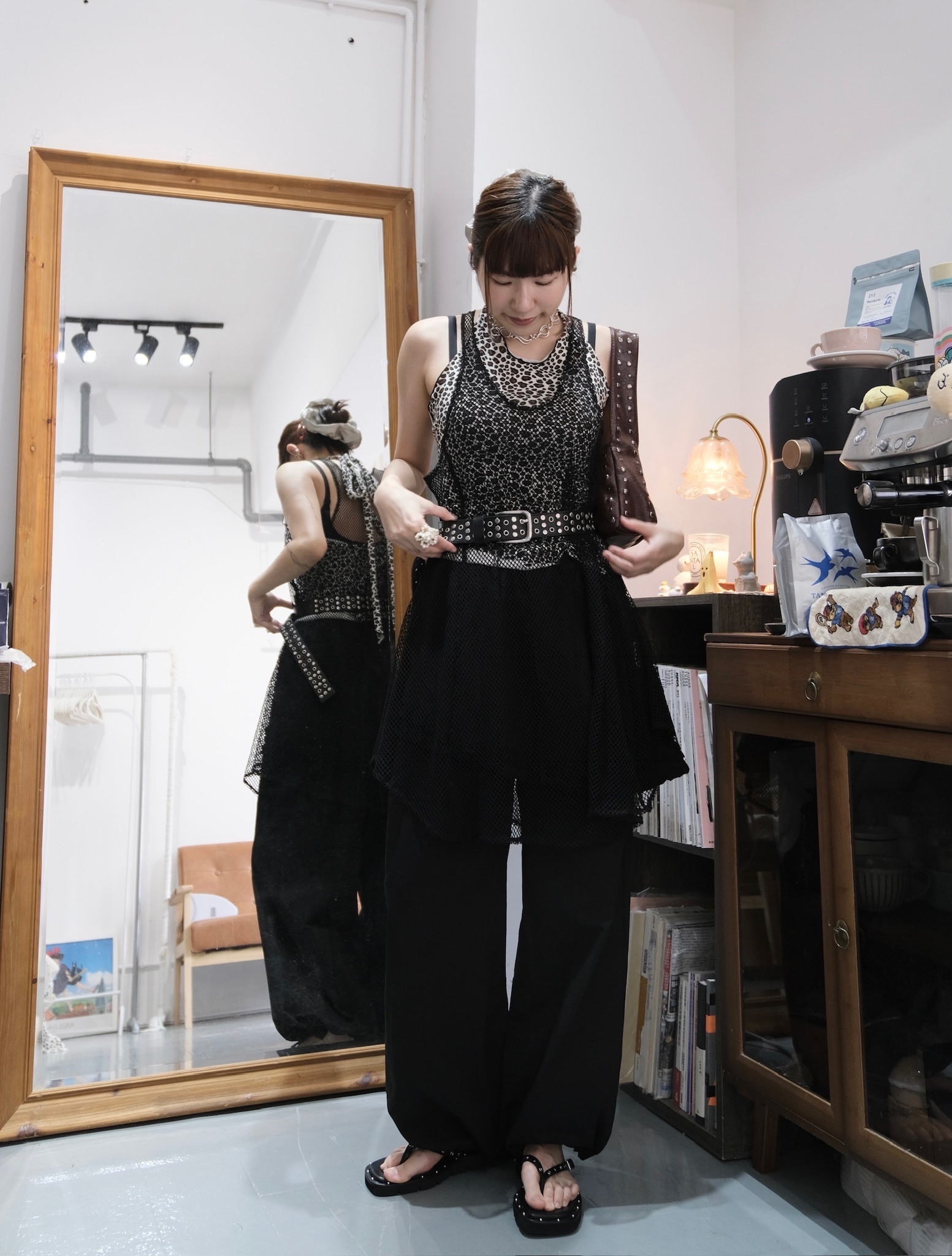 Vol.132 網眼工字背大擺Layer ( black)