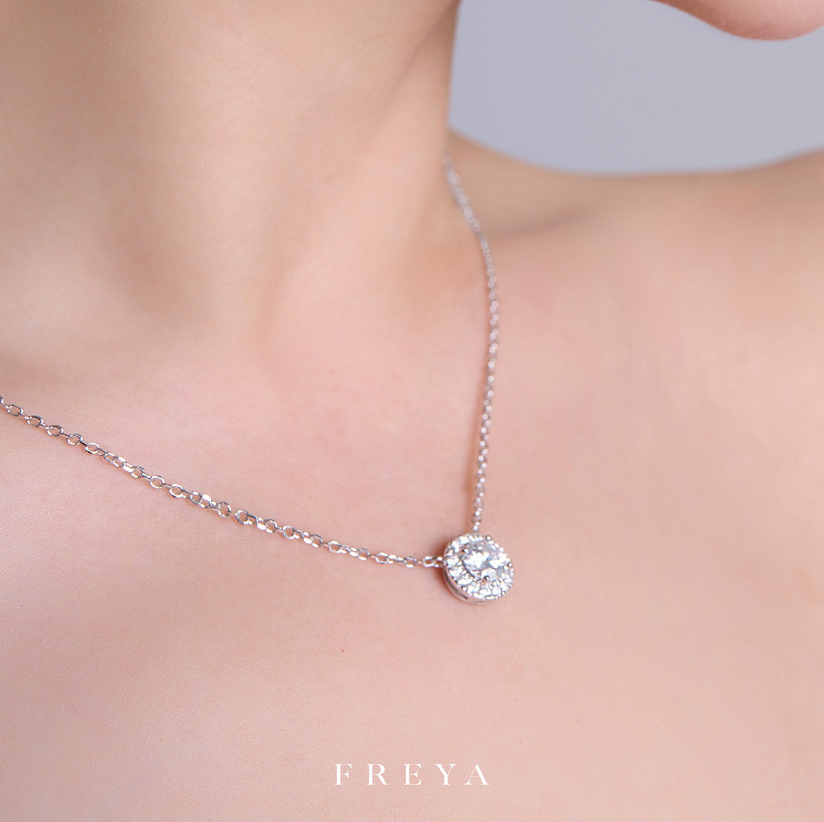 FREYA 莫桑鑽1克拉光環項鏈