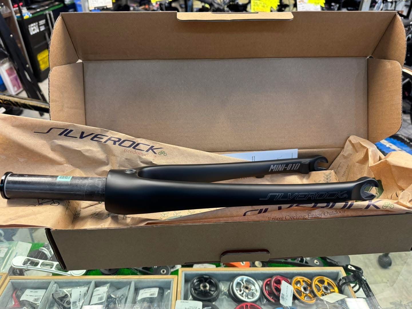 SILVEROCK 碳纖維碟剎前叉1 [ MINI-TERN ] 406/451