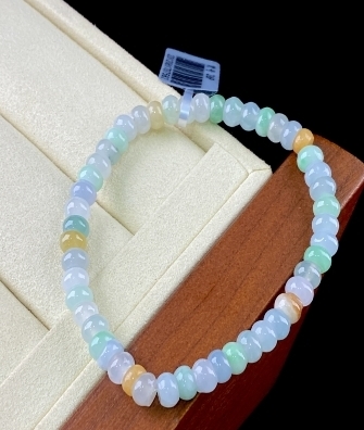 C009 翡翠（A货）三彩多宝算盘珠手串