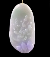 C078 翡翠（A货）晴底带绿金蟾玉米挂件一枚