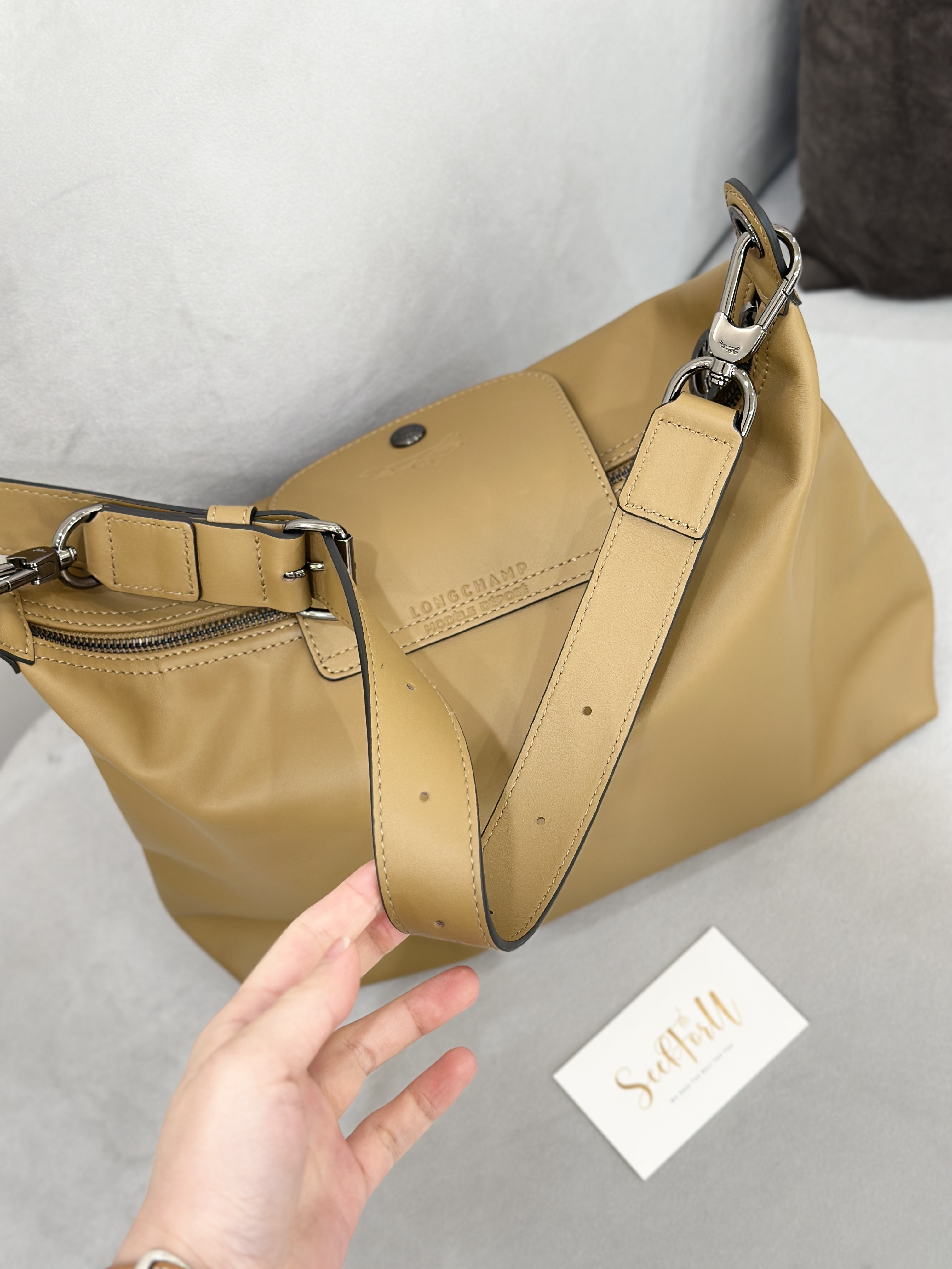 LONGCHAMP Xtra Hobo M