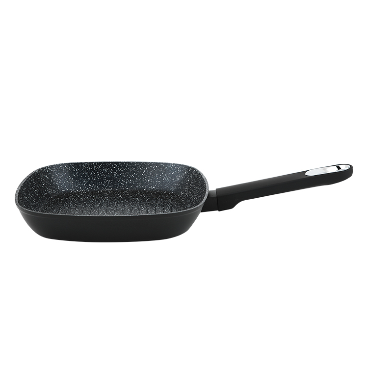 CSK Marburg+ 24 x 24 x 4cm square frying pan