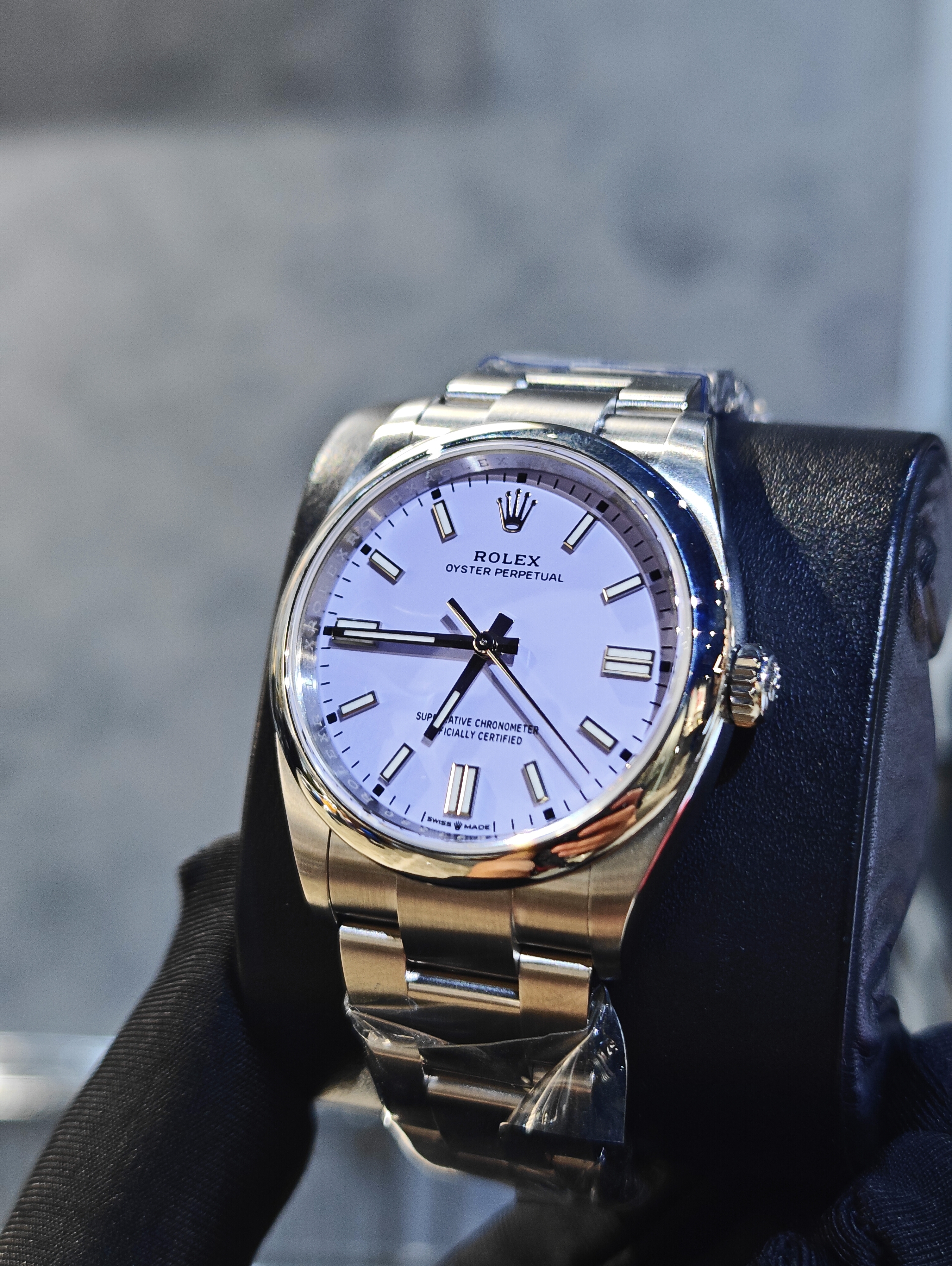 BRAND NEW ROLEX 126000 OYSTER PERPETUAL 36 WITH A LAVENDER DIAL AND AN OYSTER BRACELET 36MM