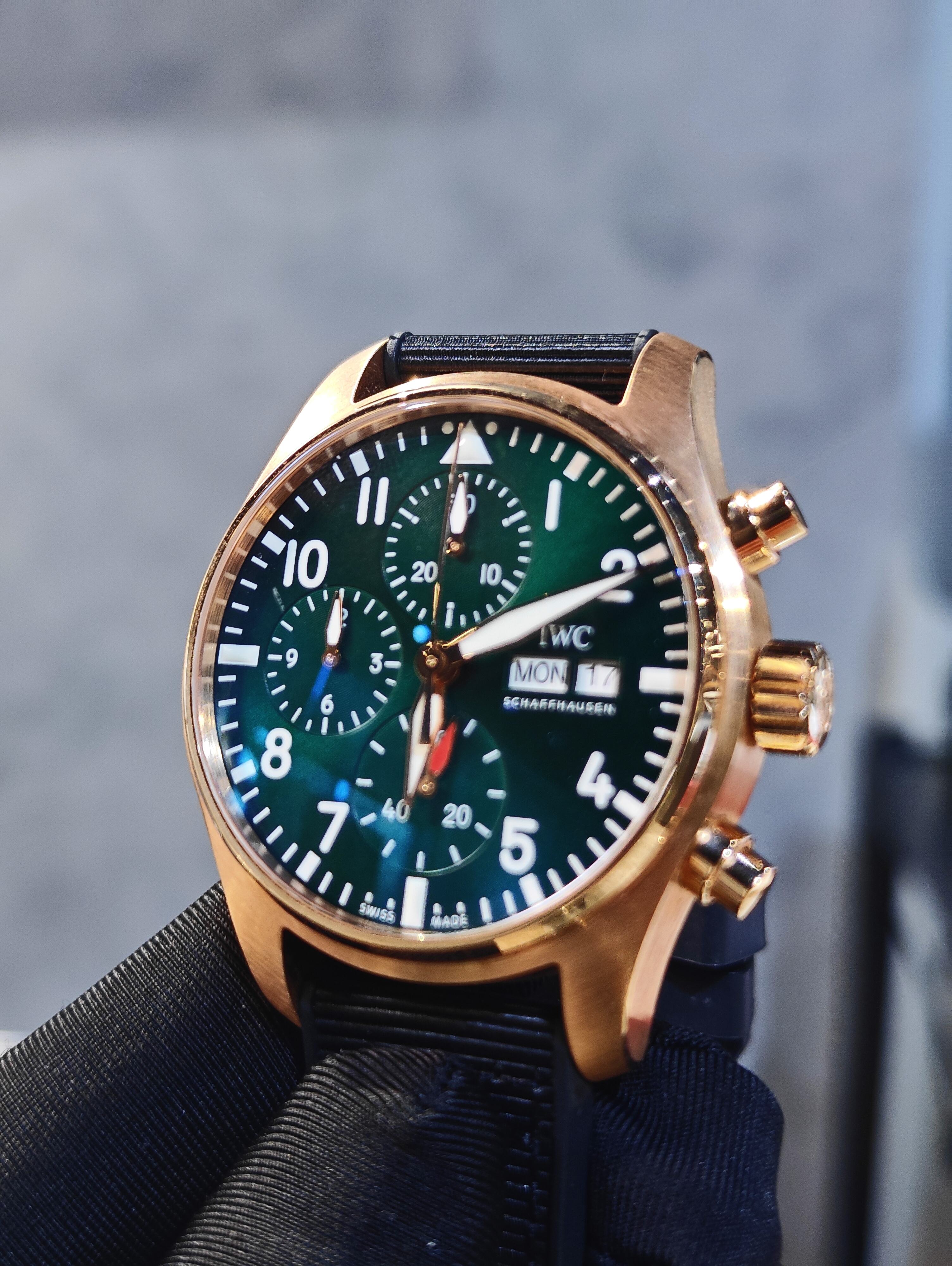Brand new IWC IW388110 388110 GREEN DIAL PILOT’S WATCH CHRONOGRAPH ROSE GOLD 41MM