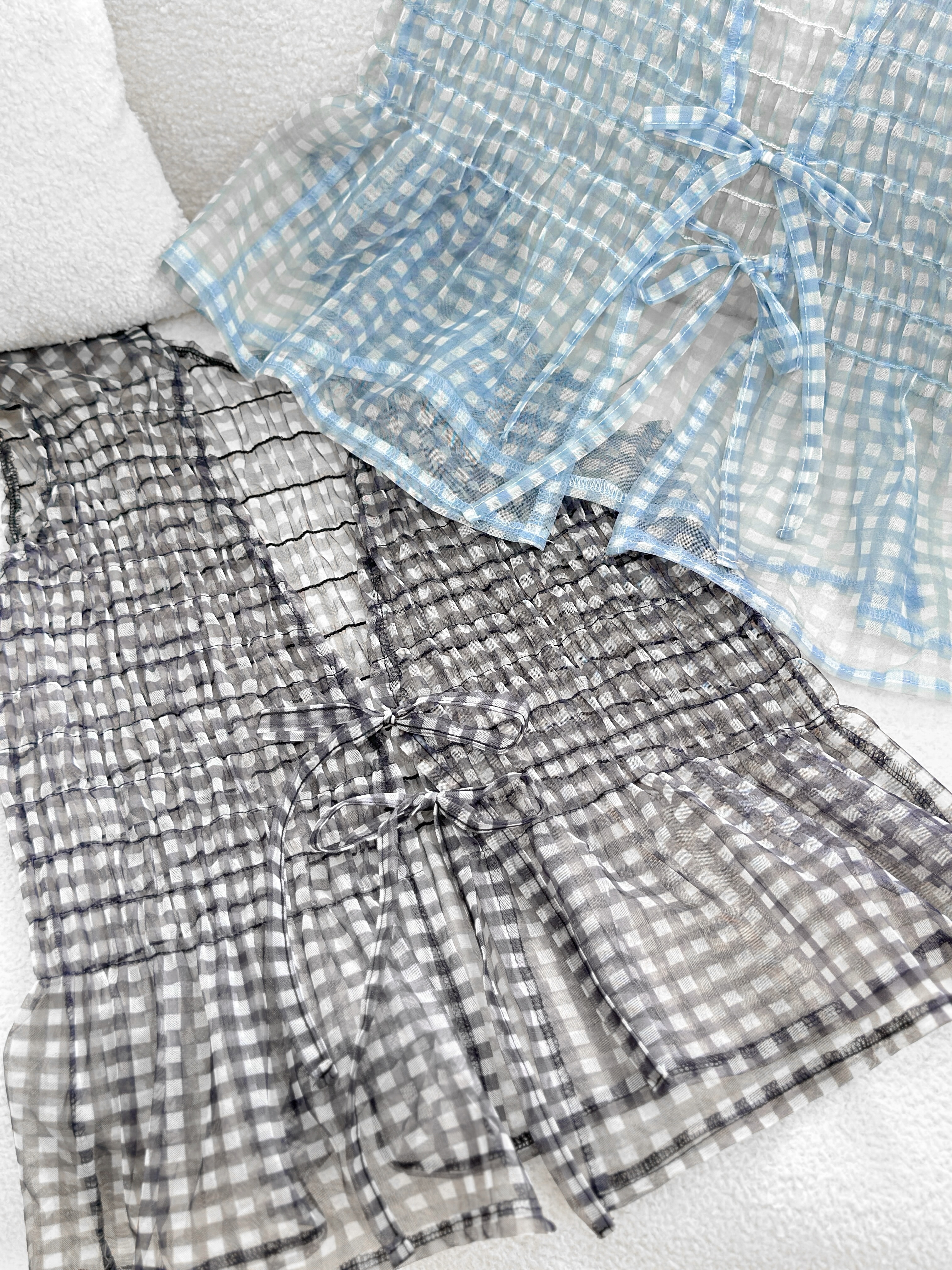 兩色 / 前後兩著微透格子馬甲 / Reversible Sheer Checkered Vest