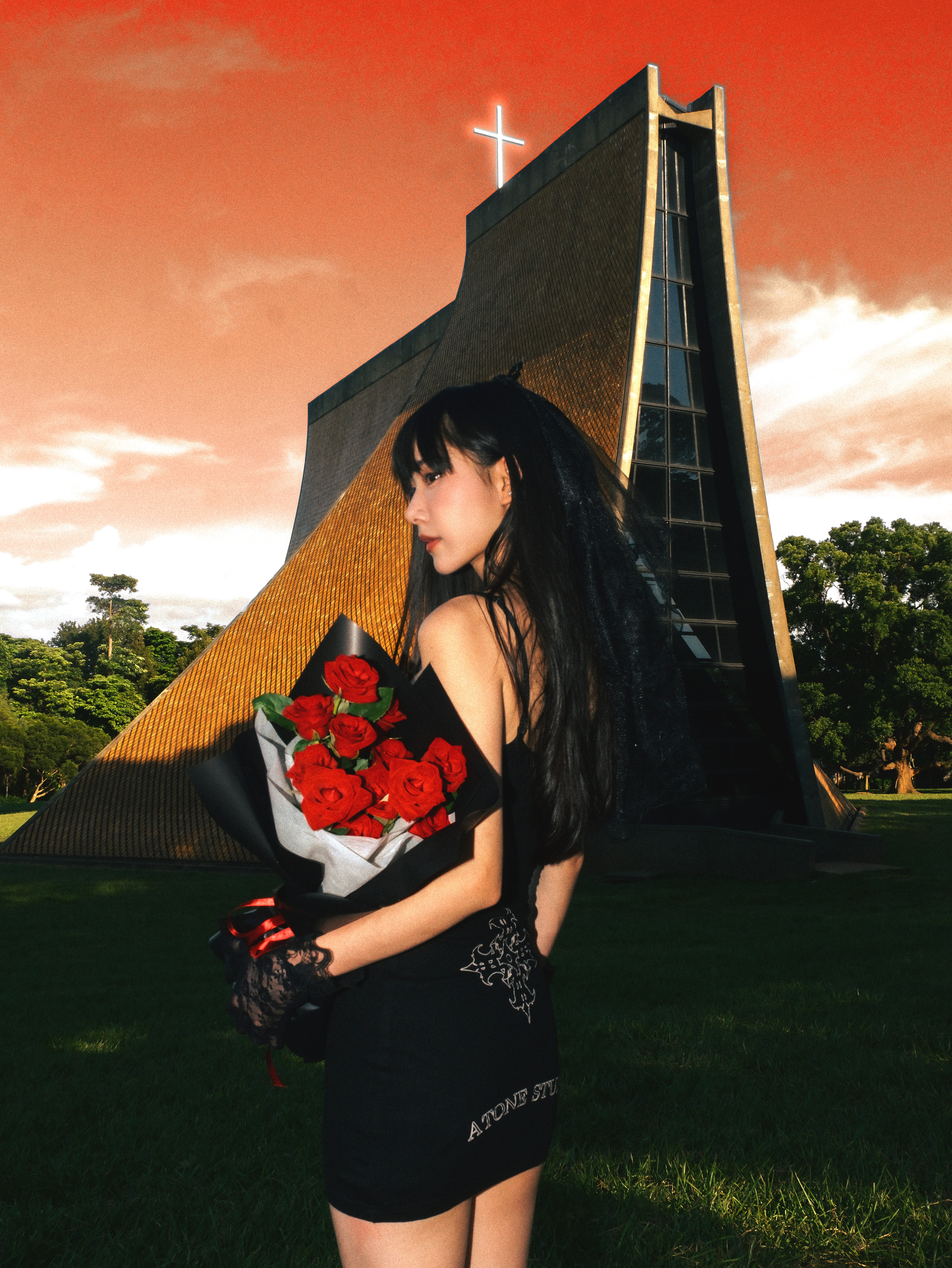 ATONEGIRLS “ONE PIECE” cross label cotton dress