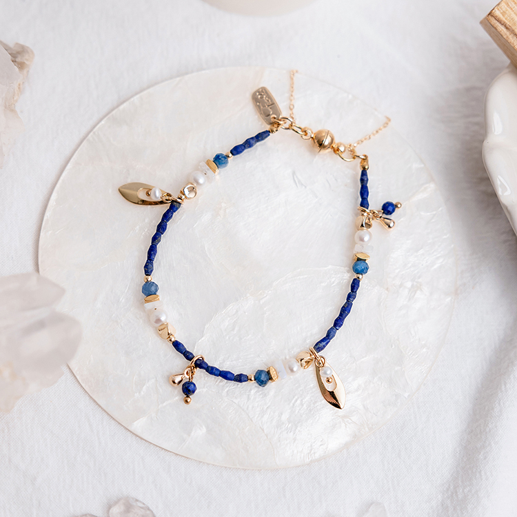 九月誕生石 • 黑種草 • 無盡的思念 – 青金石 – 手鍊