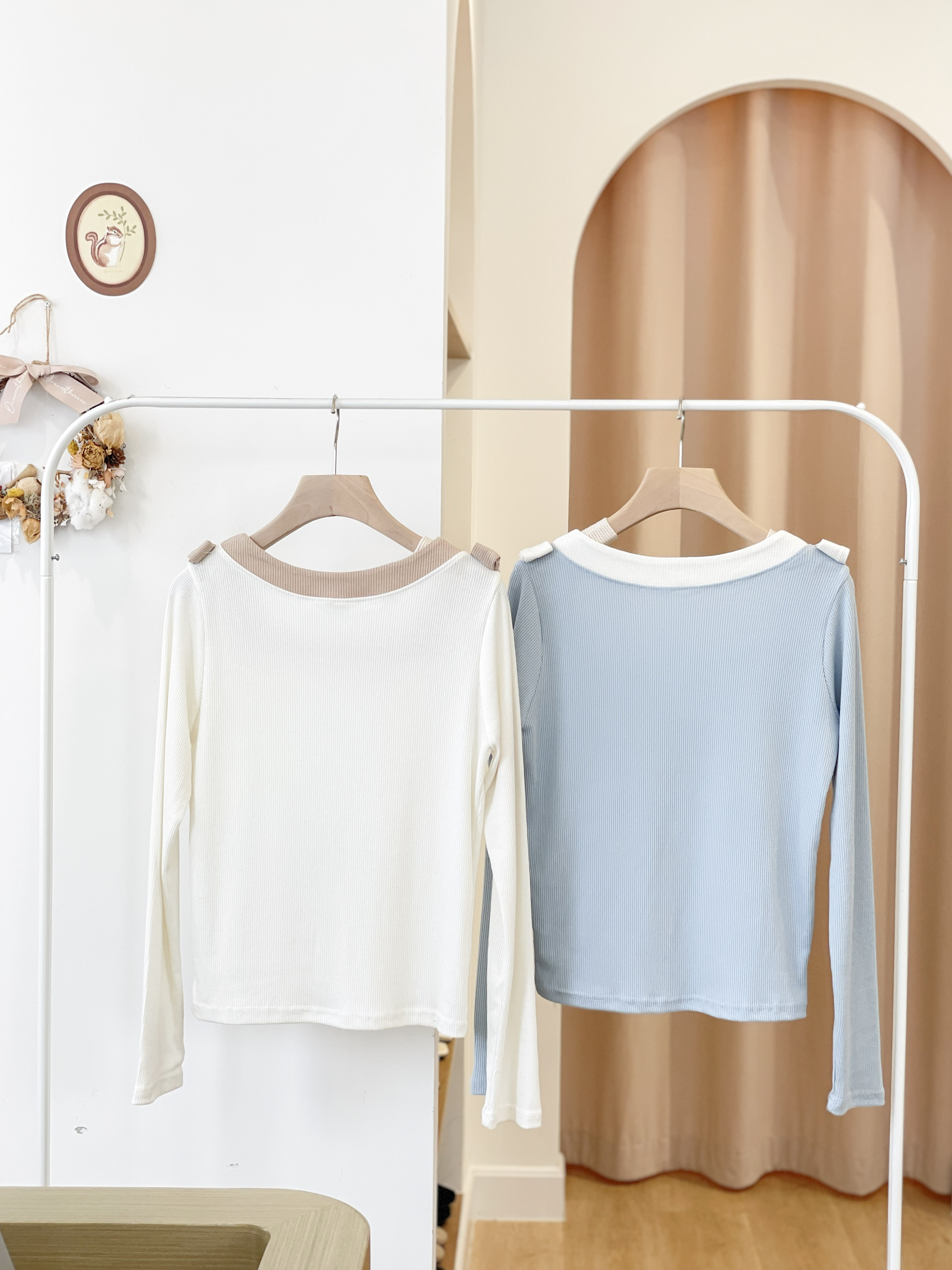 T1368 Celeste Ribbon-Trim Soft Top